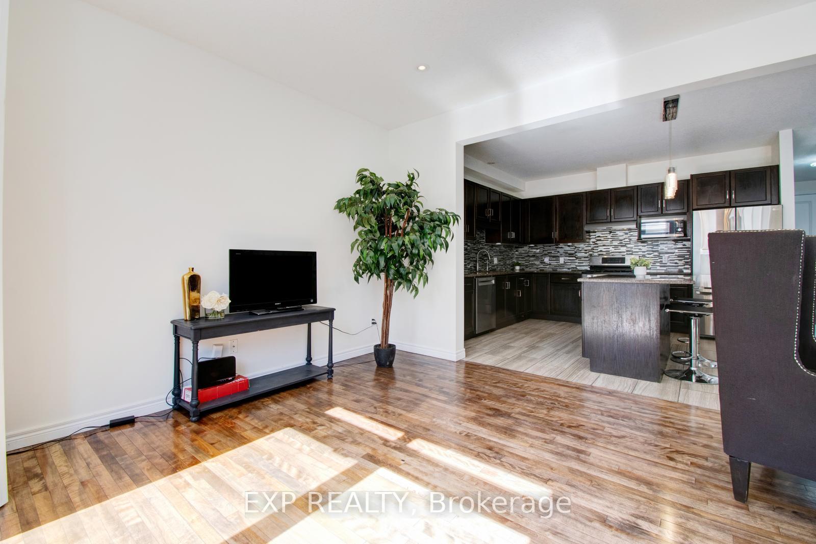 Photo 18 of 14 Willowrun Drive, Kitchener, Grand River South — HOMEH