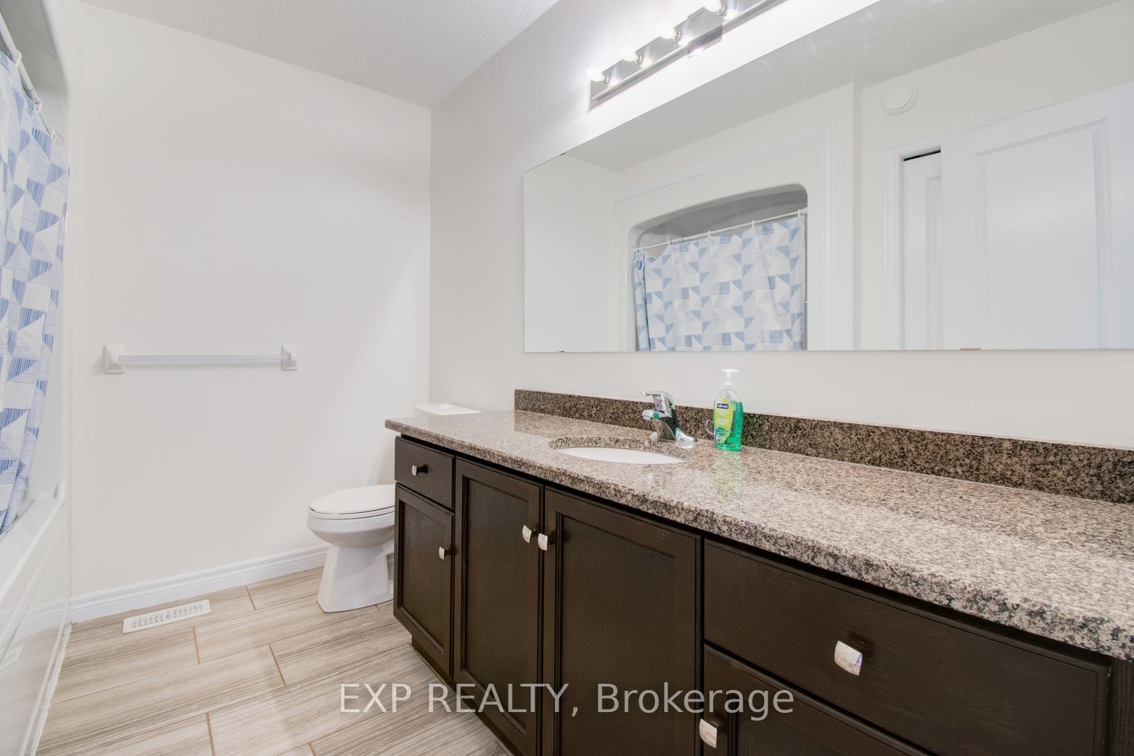 Photo 23 of 14 Willowrun Drive, Kitchener, Grand River South — HOMEH