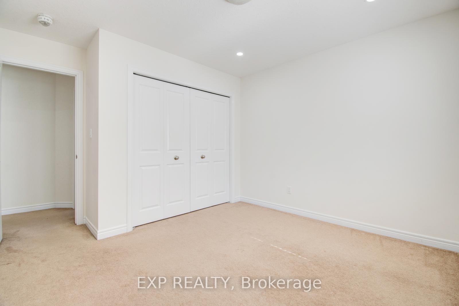 Photo 39 of 14 Willowrun Drive, Kitchener, Grand River South — HOMEH