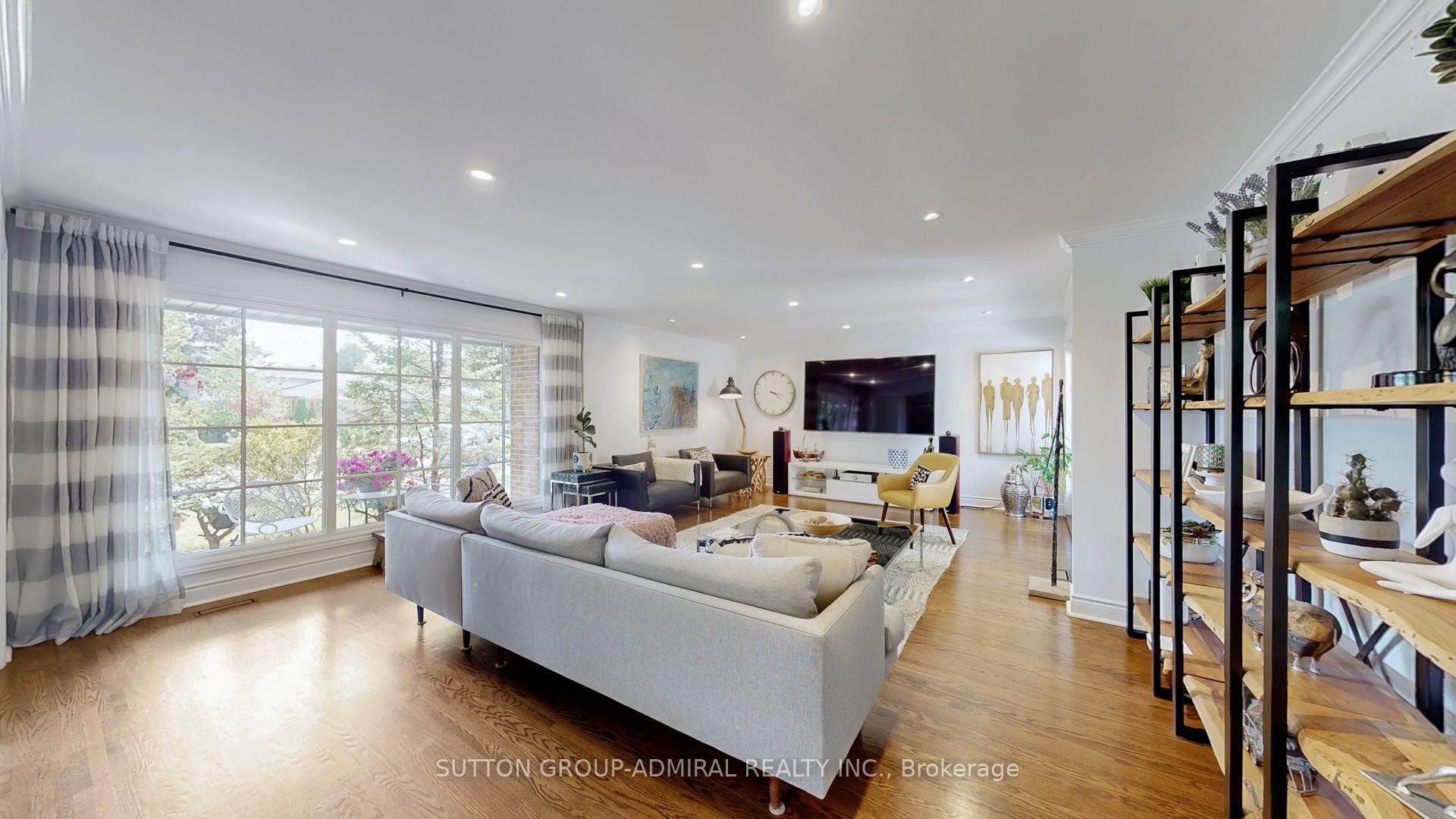Photo 5 of 38 Blue Spruce Lane, Markham, Royal Orchard — HOMEH