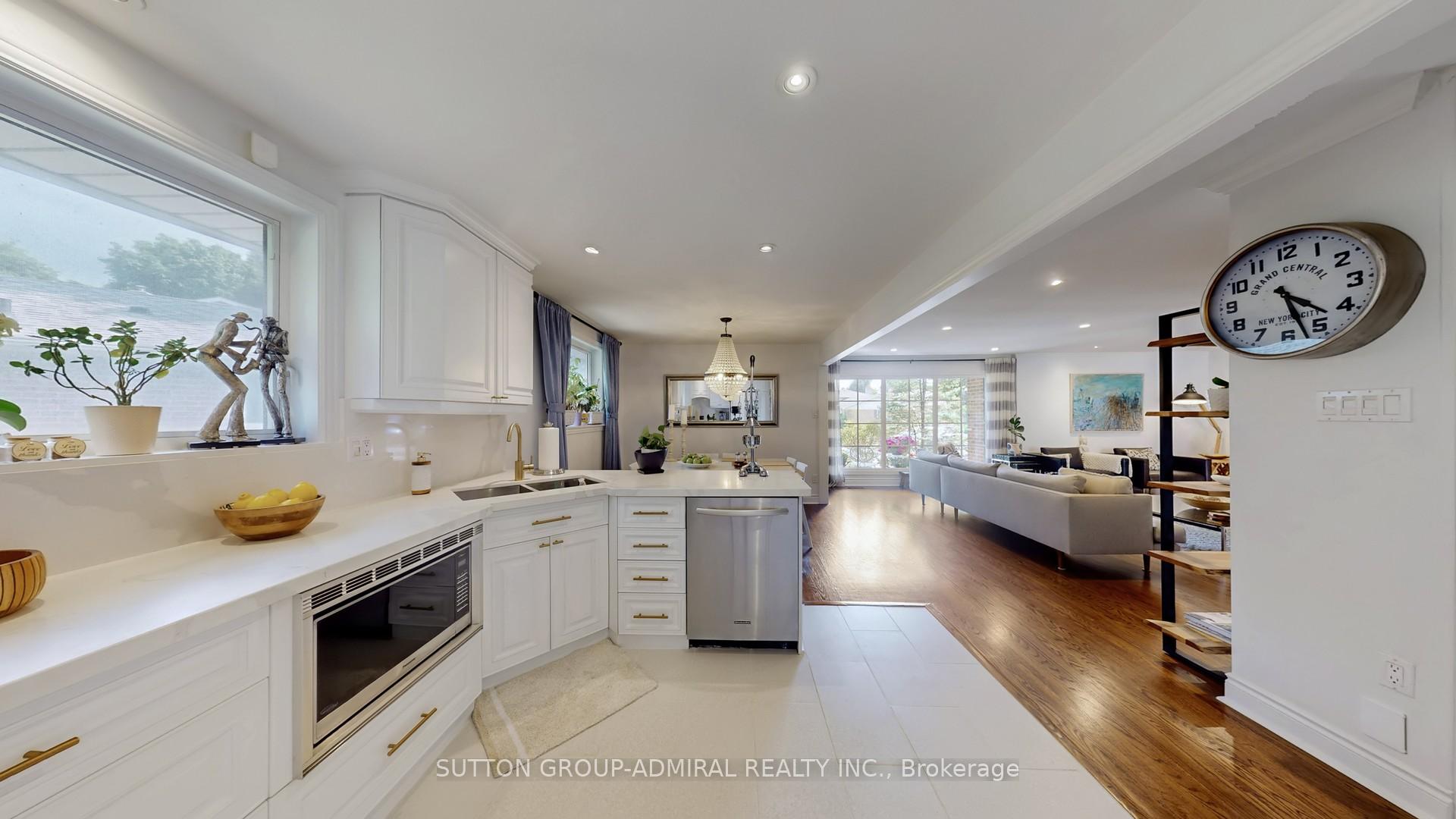 Photo 14 of 38 Blue Spruce Lane, Markham, Royal Orchard — HOMEH