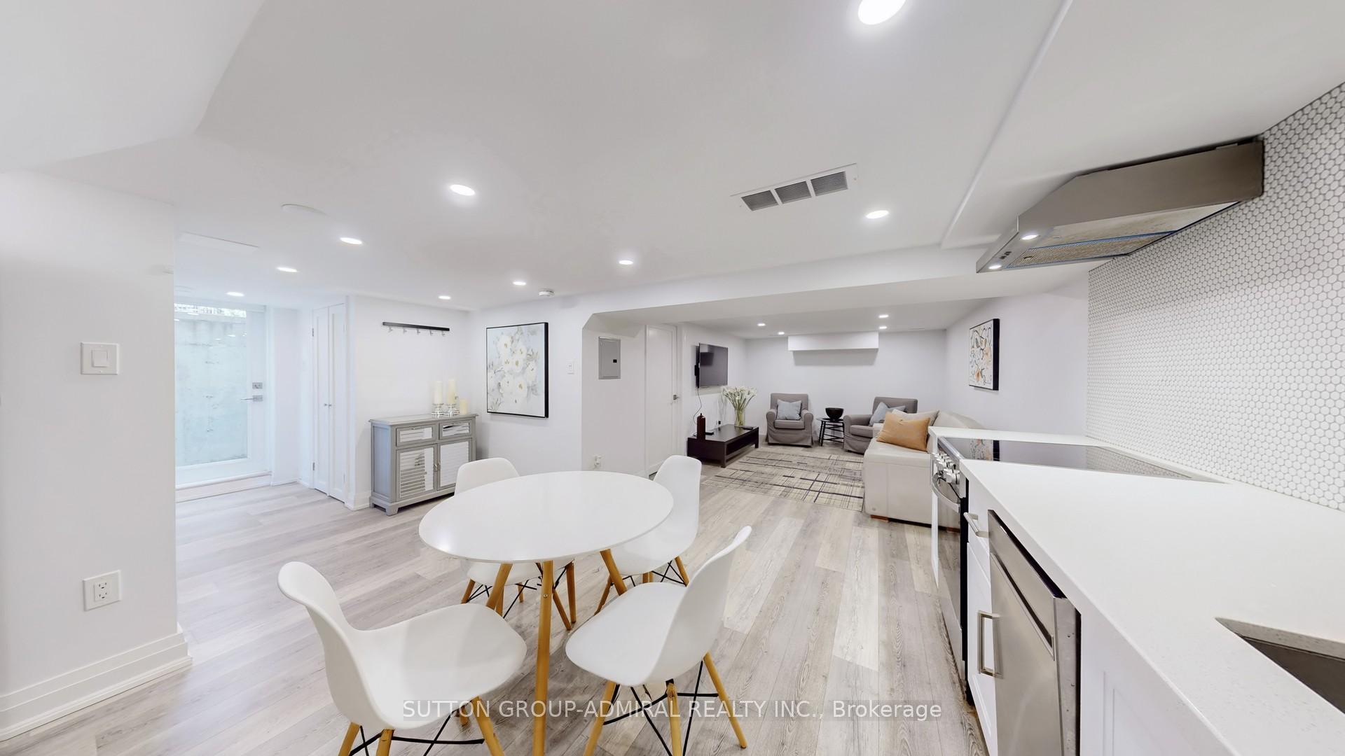 Photo 32 of 38 Blue Spruce Lane, Markham, Royal Orchard — HOMEH