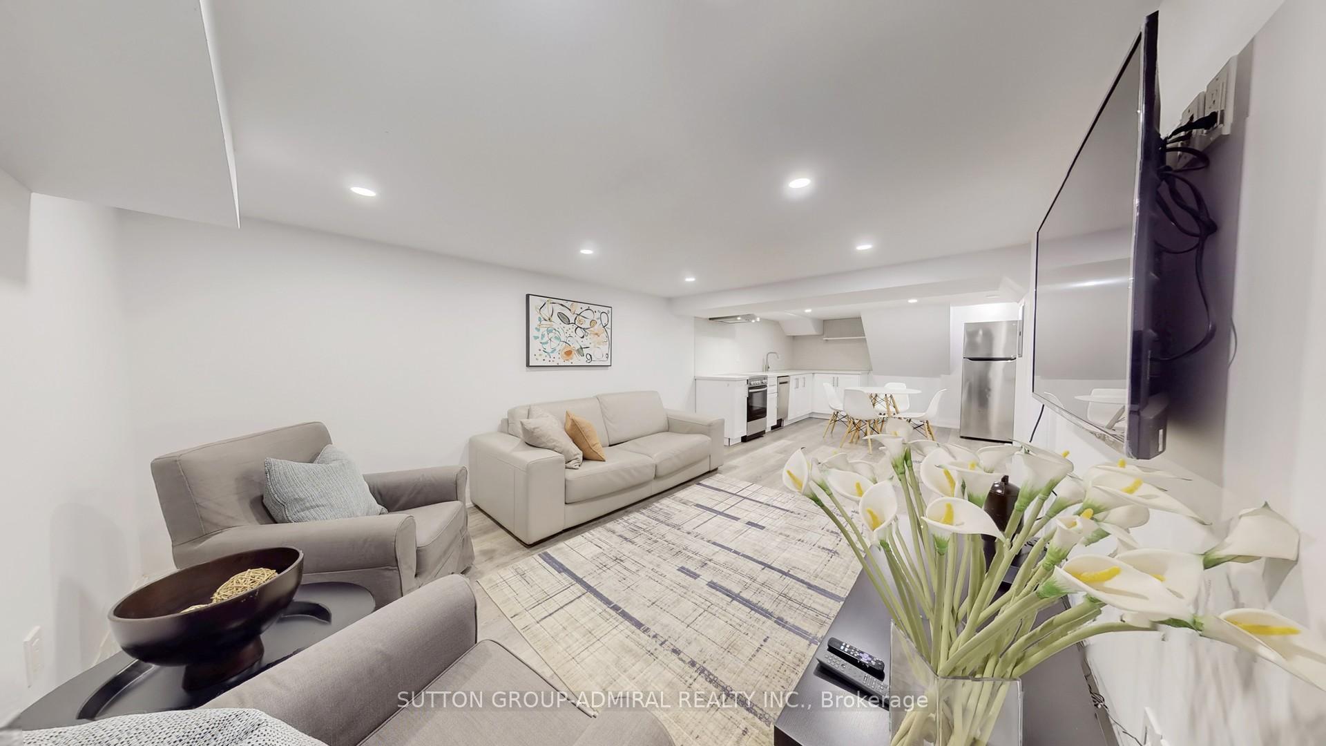 Photo 33 of 38 Blue Spruce Lane, Markham, Royal Orchard — HOMEH