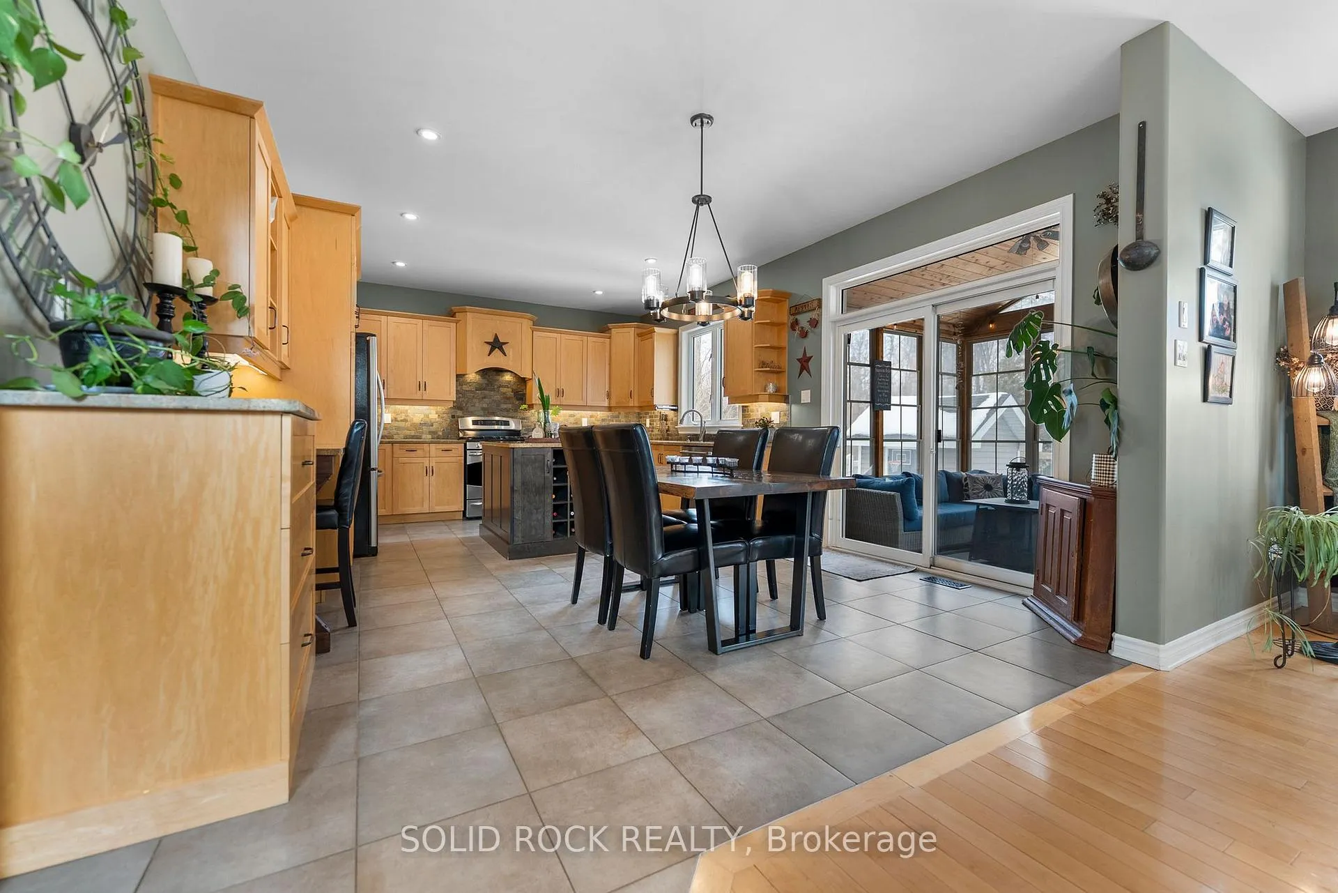 Photo 13 of 182 Arthur Street, Arnprior — HOMEH