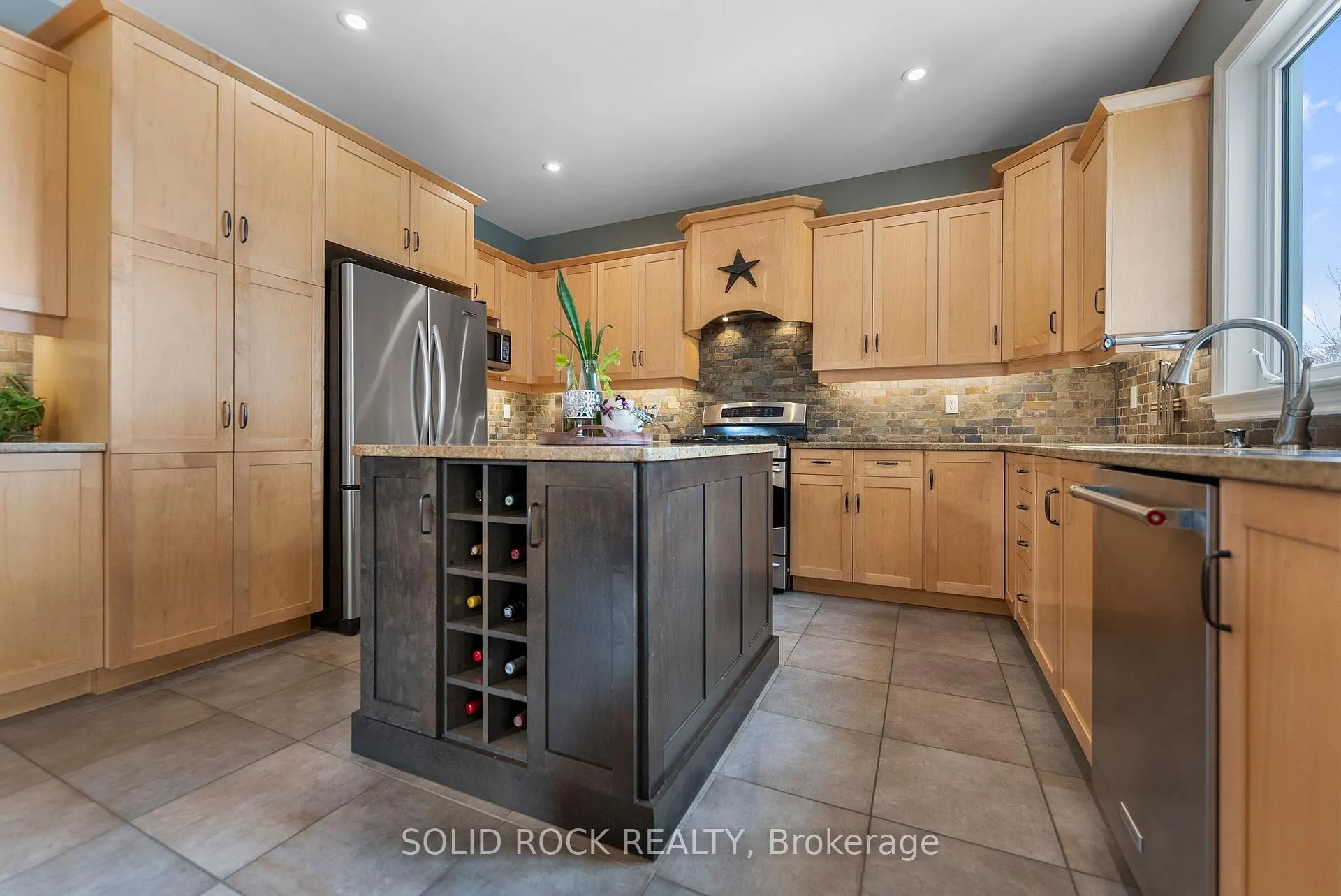 Photo 15 of 182 Arthur Street, Arnprior — HOMEH