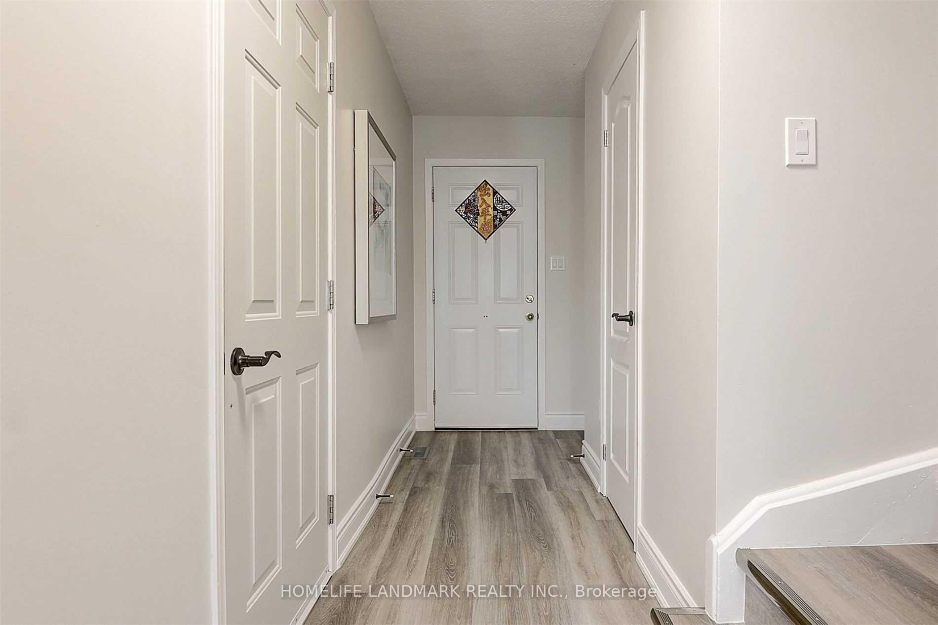 Photo 2 of 17 Debden Road, Markham, Milliken Mills East — HOMEH