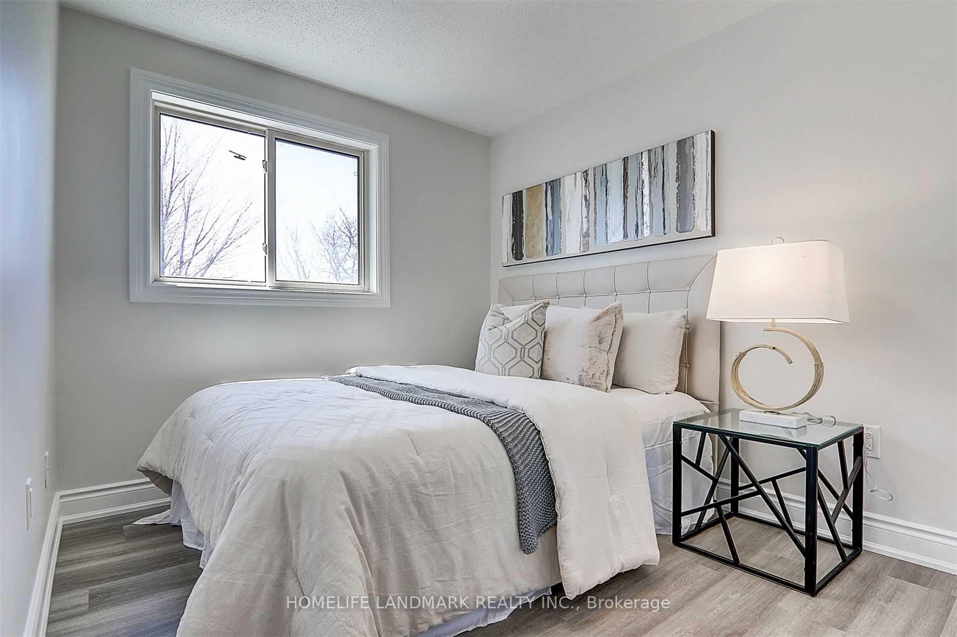 Photo 20 of 17 Debden Road, Markham, Milliken Mills East — HOMEH