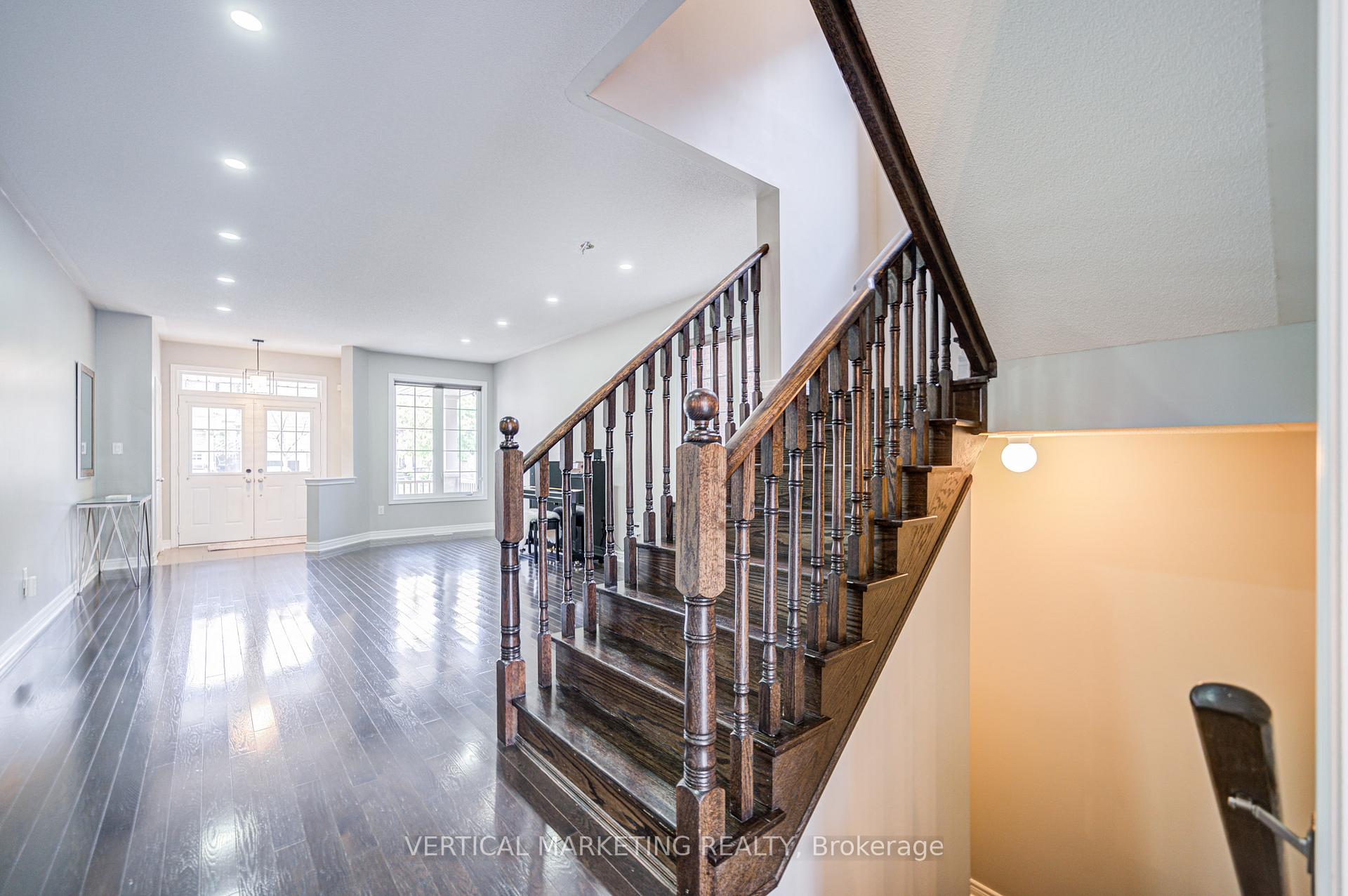 Photo 8 of 141 Beckett Avenue, Markham, Berczy — HOMEH