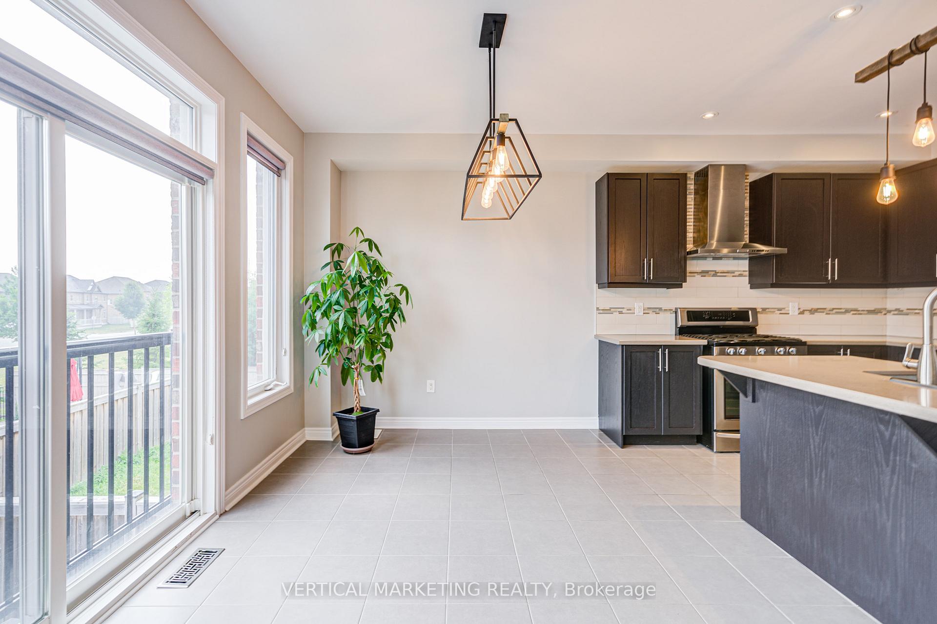 Photo 17 of 141 Beckett Avenue, Markham, Berczy — HOMEH