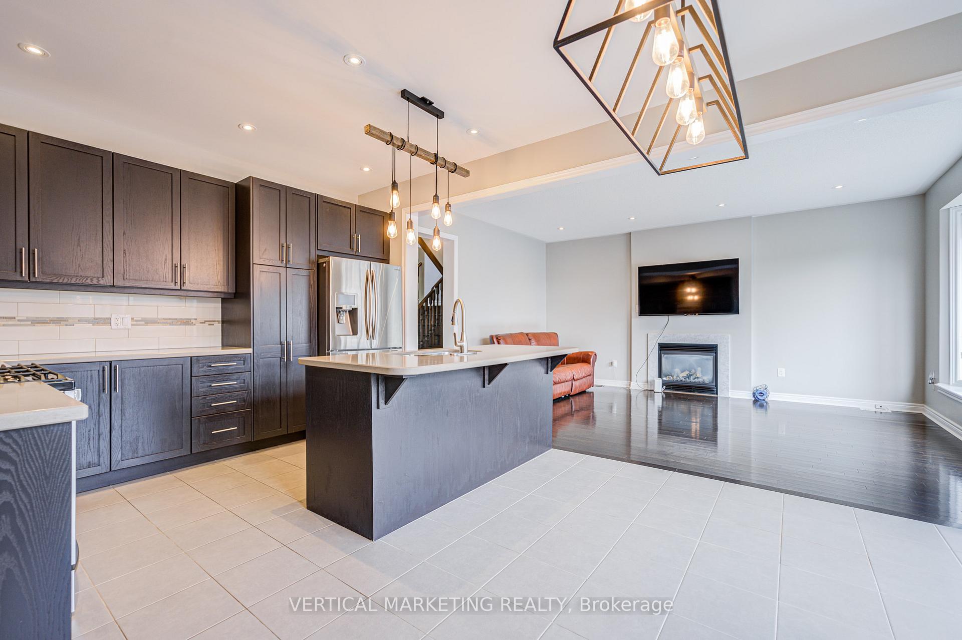 Photo 18 of 141 Beckett Avenue, Markham, Berczy — HOMEH