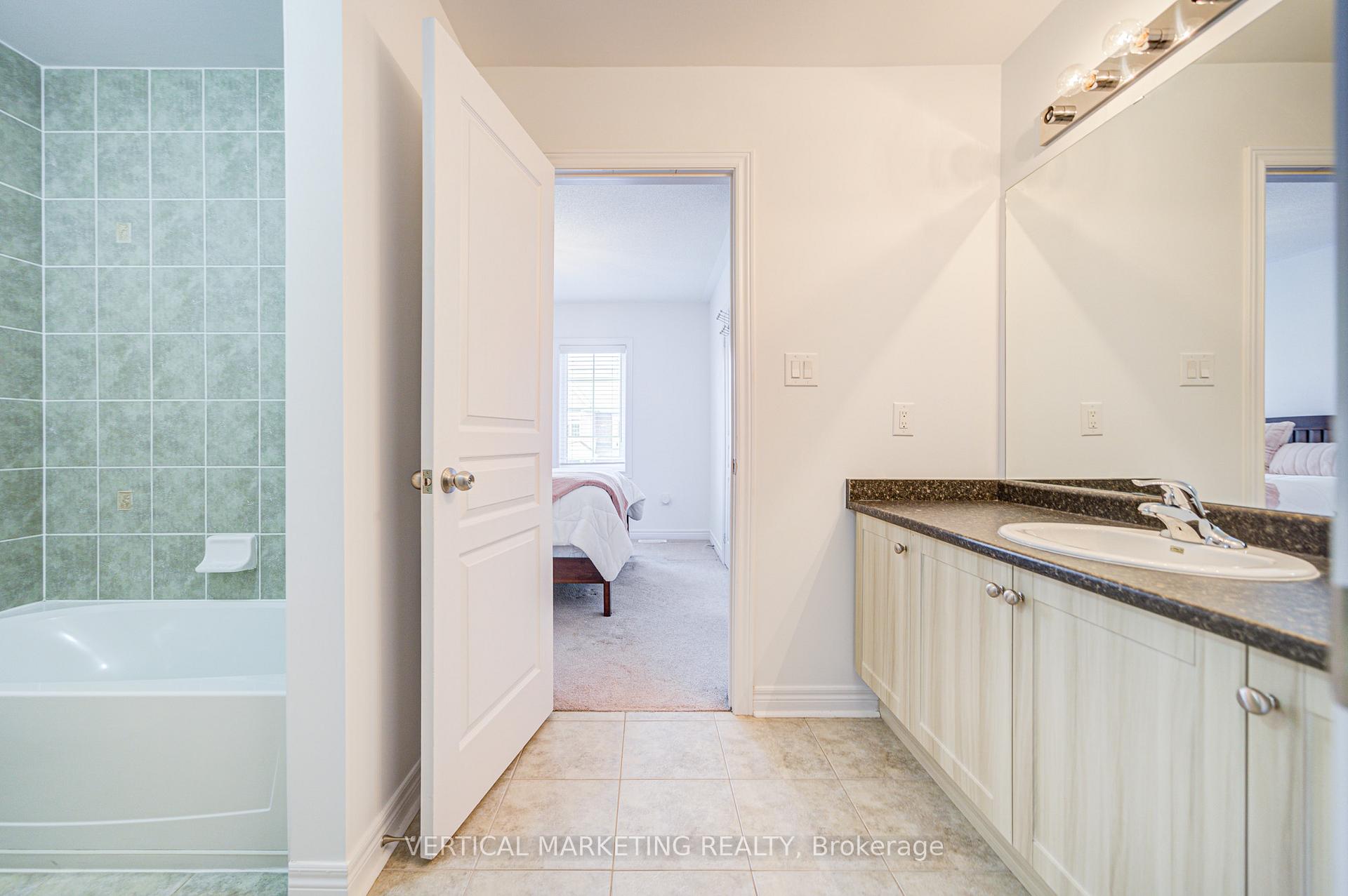 Photo 31 of 141 Beckett Avenue, Markham, Berczy — HOMEH