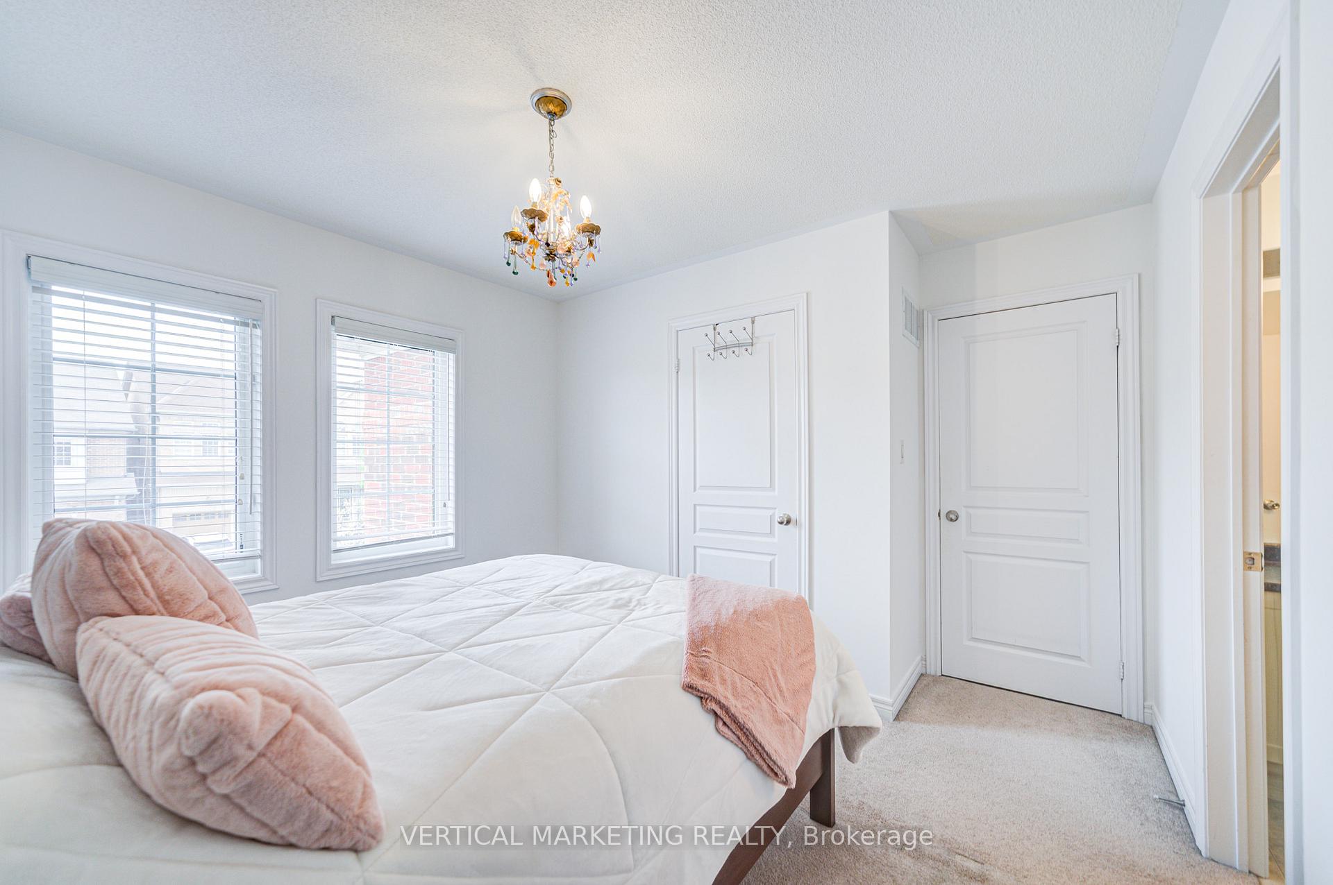 Photo 32 of 141 Beckett Avenue, Markham, Berczy — HOMEH