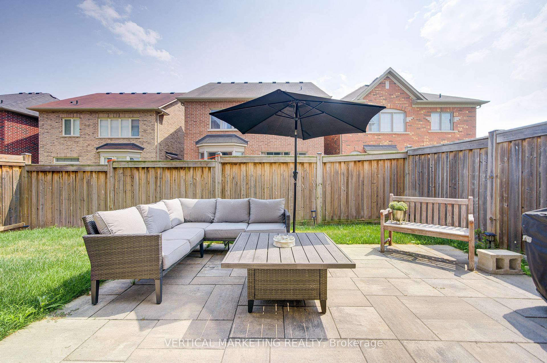 Photo 43 of 141 Beckett Avenue, Markham, Berczy — HOMEH