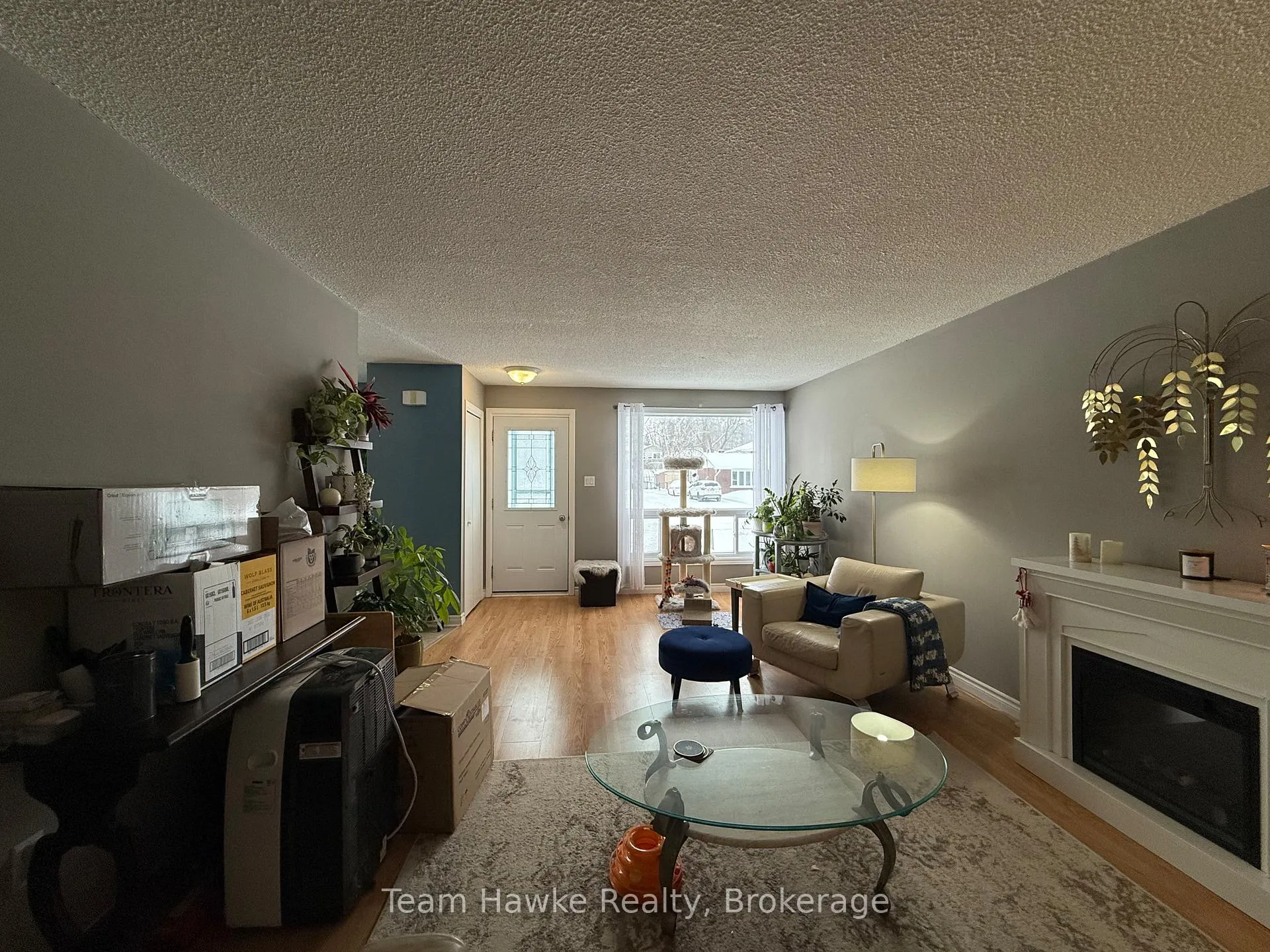 Photo 3 of 798 Quebec Street, Midland — HOMEH