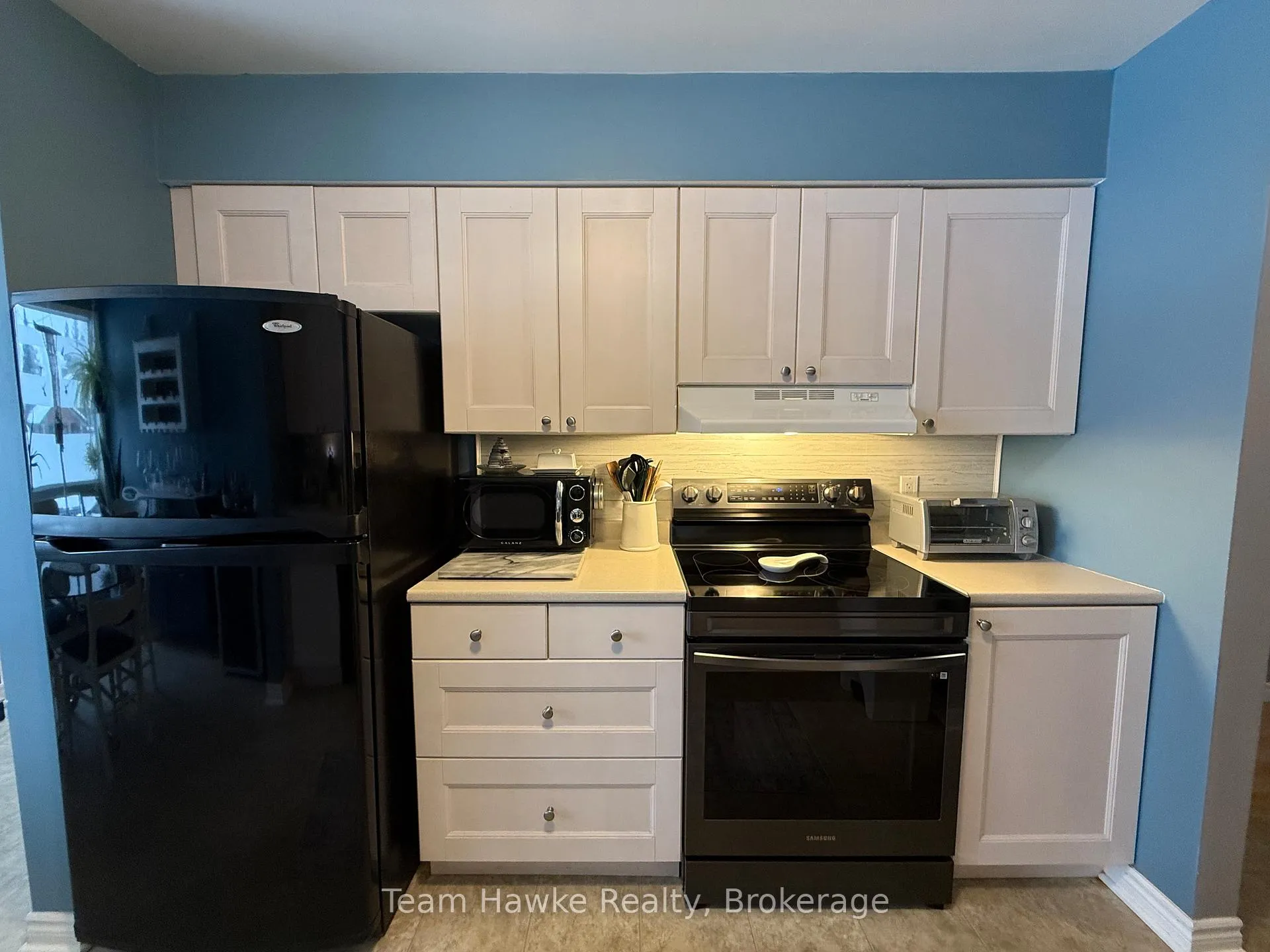 Photo 11 of 798 Quebec Street, Midland — HOMEH
