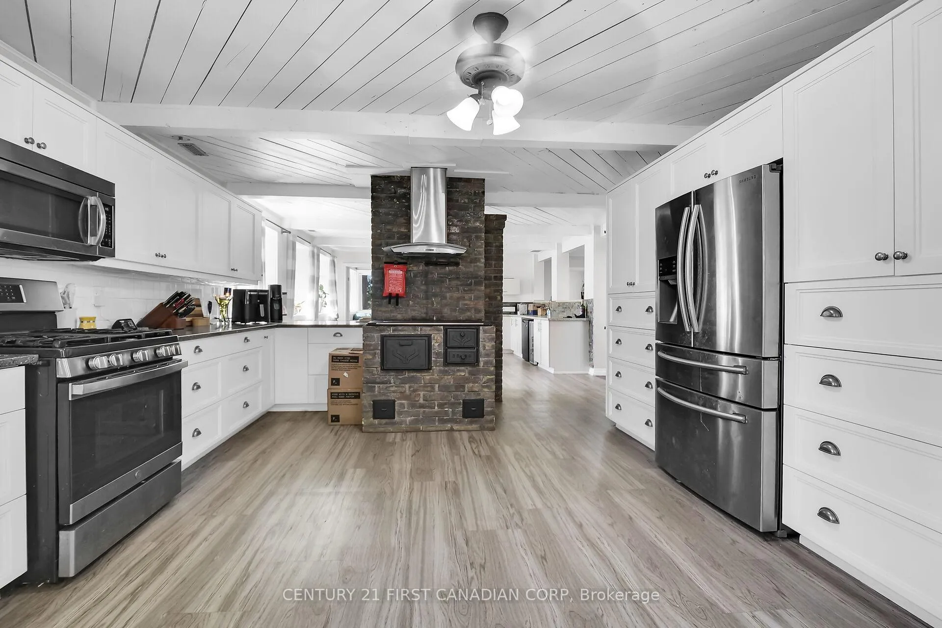 Photo 12 of 23992 Denfield Road, Middlesex Centre, Denfield — HOMEH