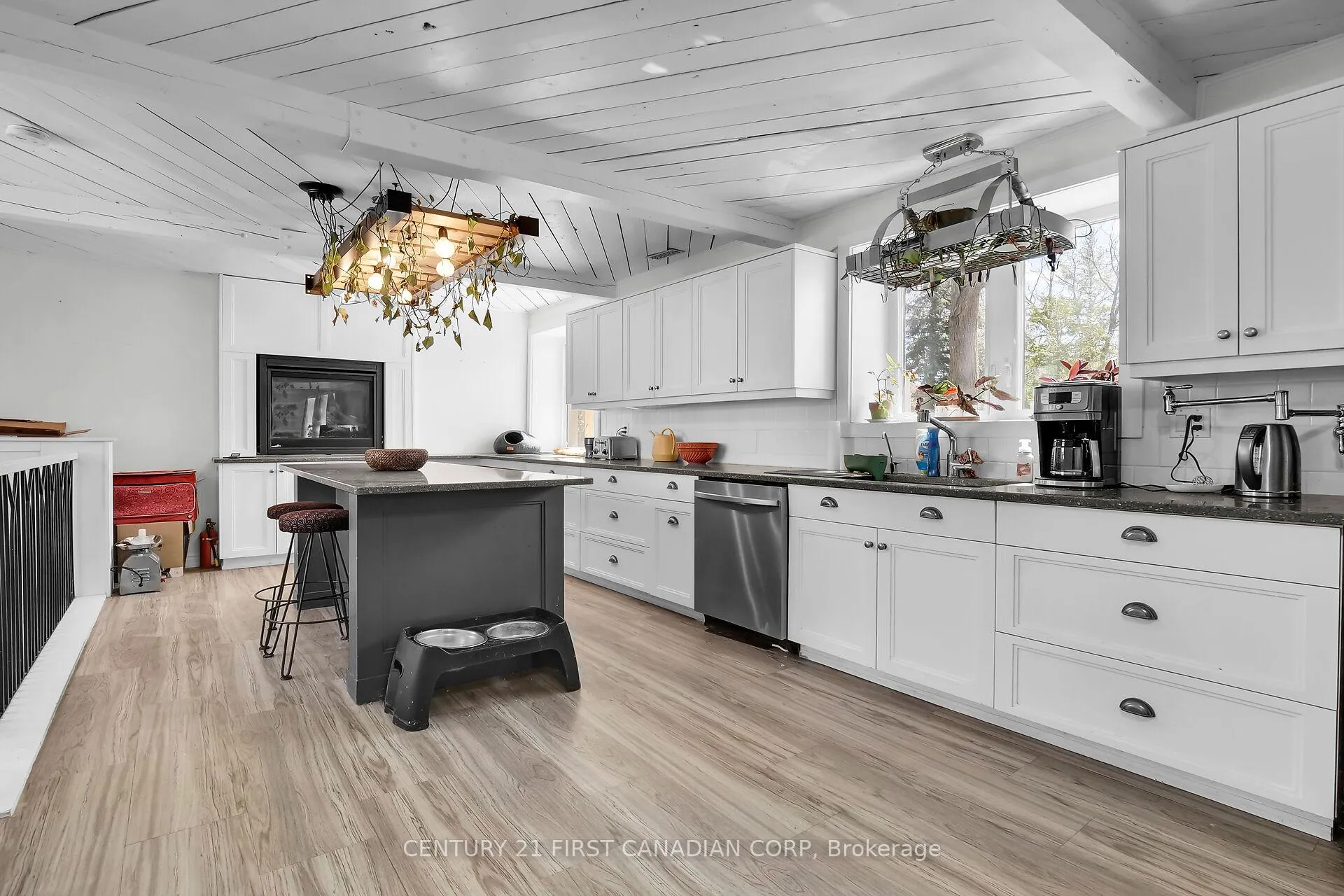 Photo 13 of 23992 Denfield Road, Middlesex Centre, Denfield — HOMEH