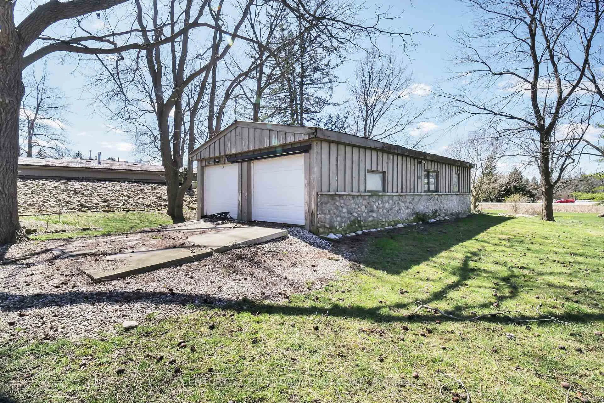 Photo 32 of 23992 Denfield Road, Middlesex Centre, Denfield — HOMEH