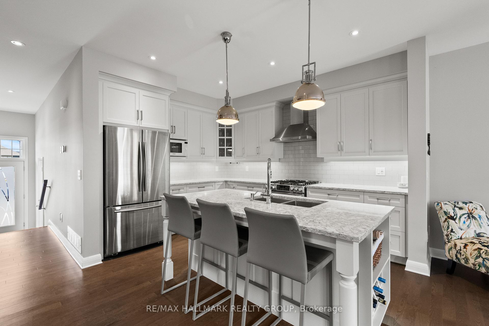 Photo 8 of 70 Arkose Street, Ottawa, Kanata - Kanata Lakes/Heritage Hills — HOMEH