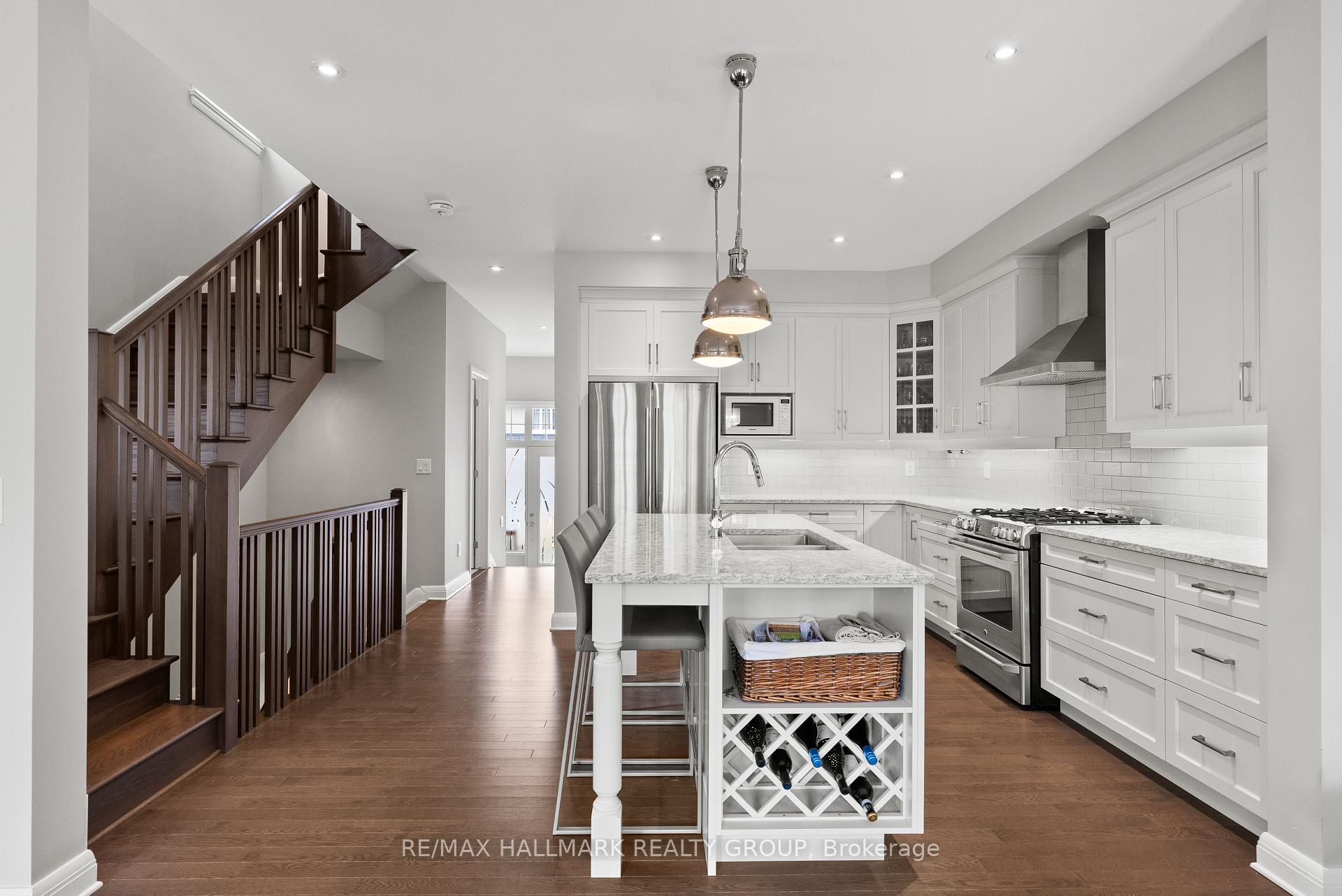 Photo 9 of 70 Arkose Street, Ottawa, Kanata - Kanata Lakes/Heritage Hills — HOMEH