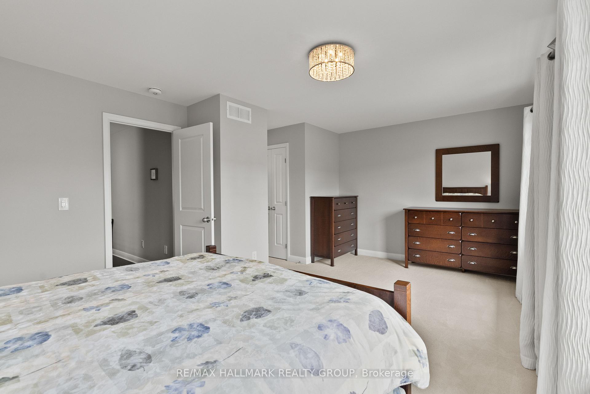 Photo 18 of 70 Arkose Street, Ottawa, Kanata - Kanata Lakes/Heritage Hills — HOMEH