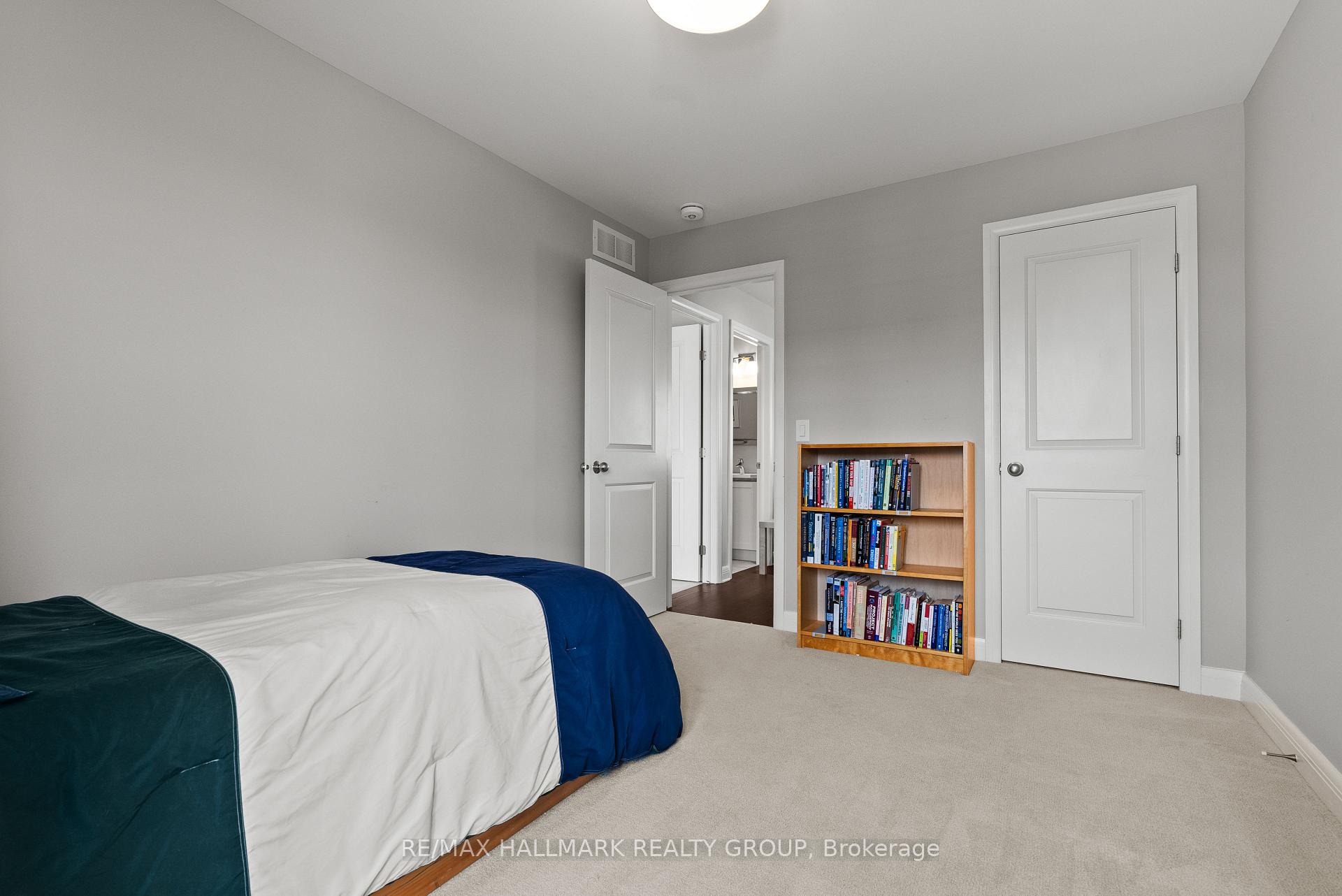 Photo 23 of 70 Arkose Street, Ottawa, Kanata - Kanata Lakes/Heritage Hills — HOMEH