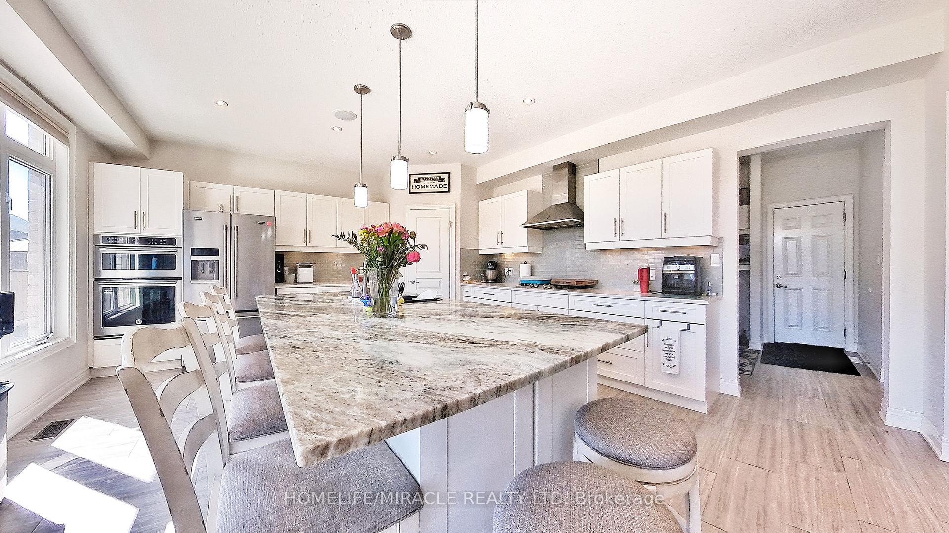 Photo 7 of 117 Eaglecrest Street, Kitchener — HOMEH