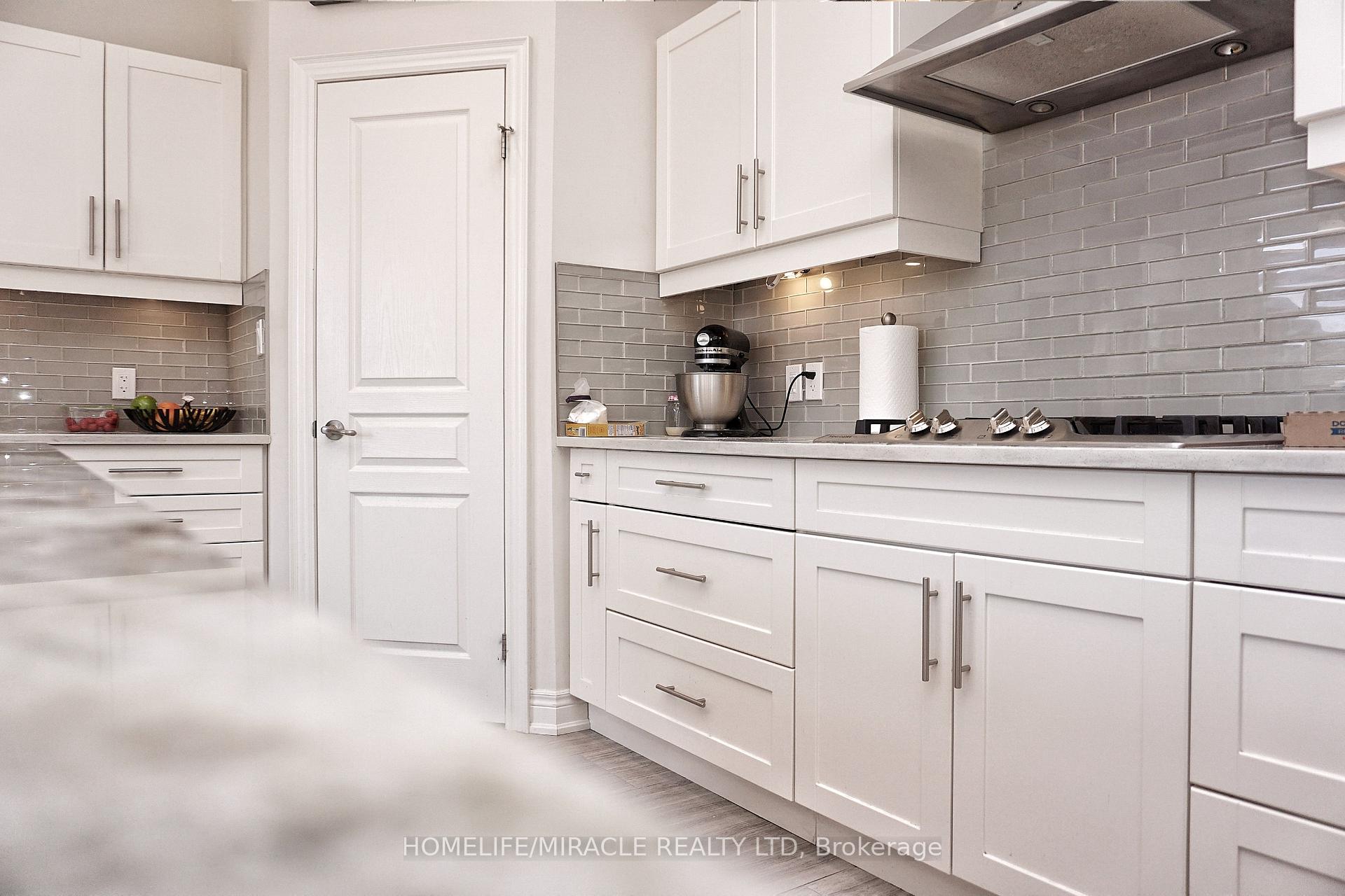 Photo 8 of 117 Eaglecrest Street, Kitchener — HOMEH