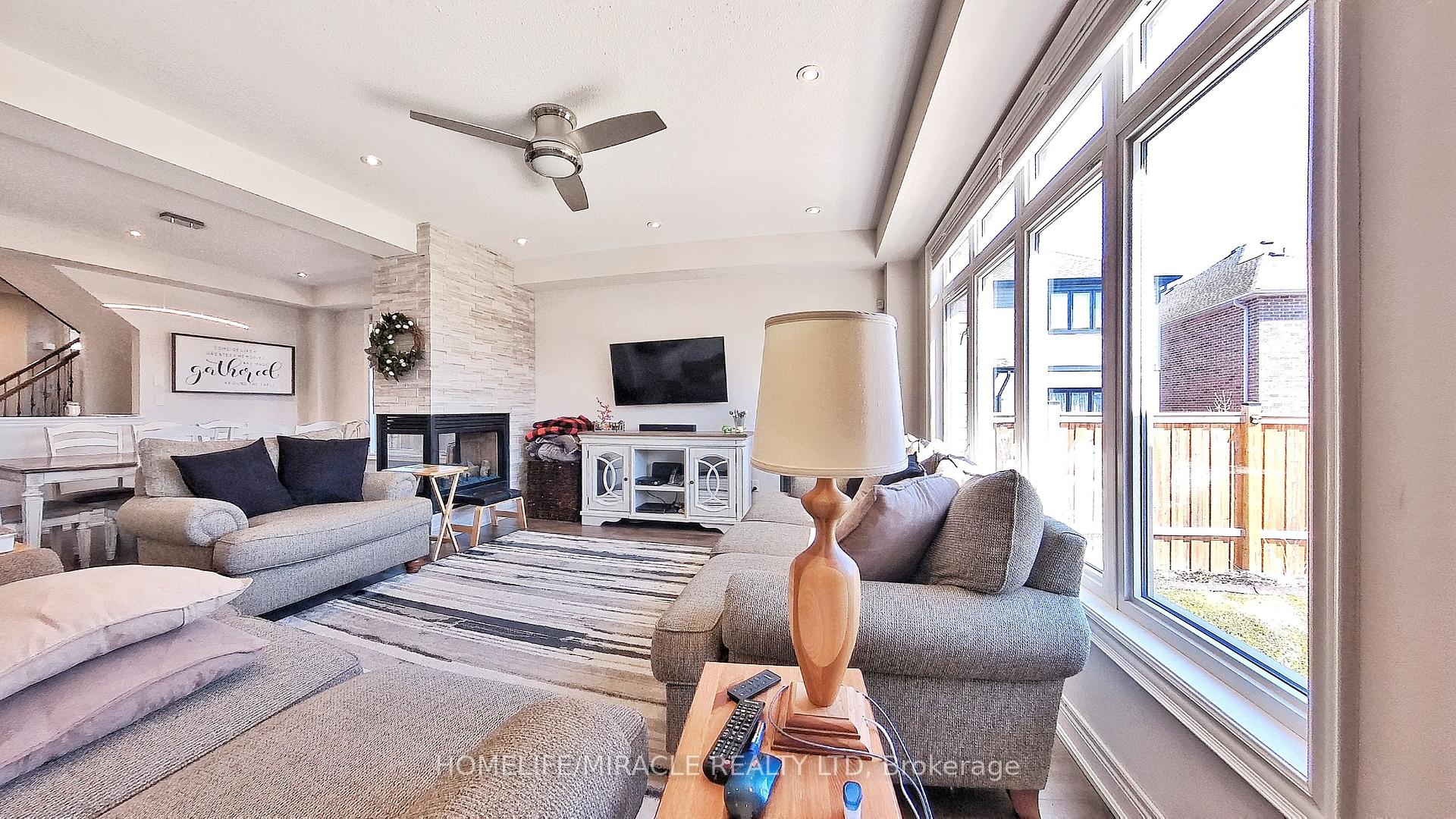 Photo 14 of 117 Eaglecrest Street, Kitchener — HOMEH
