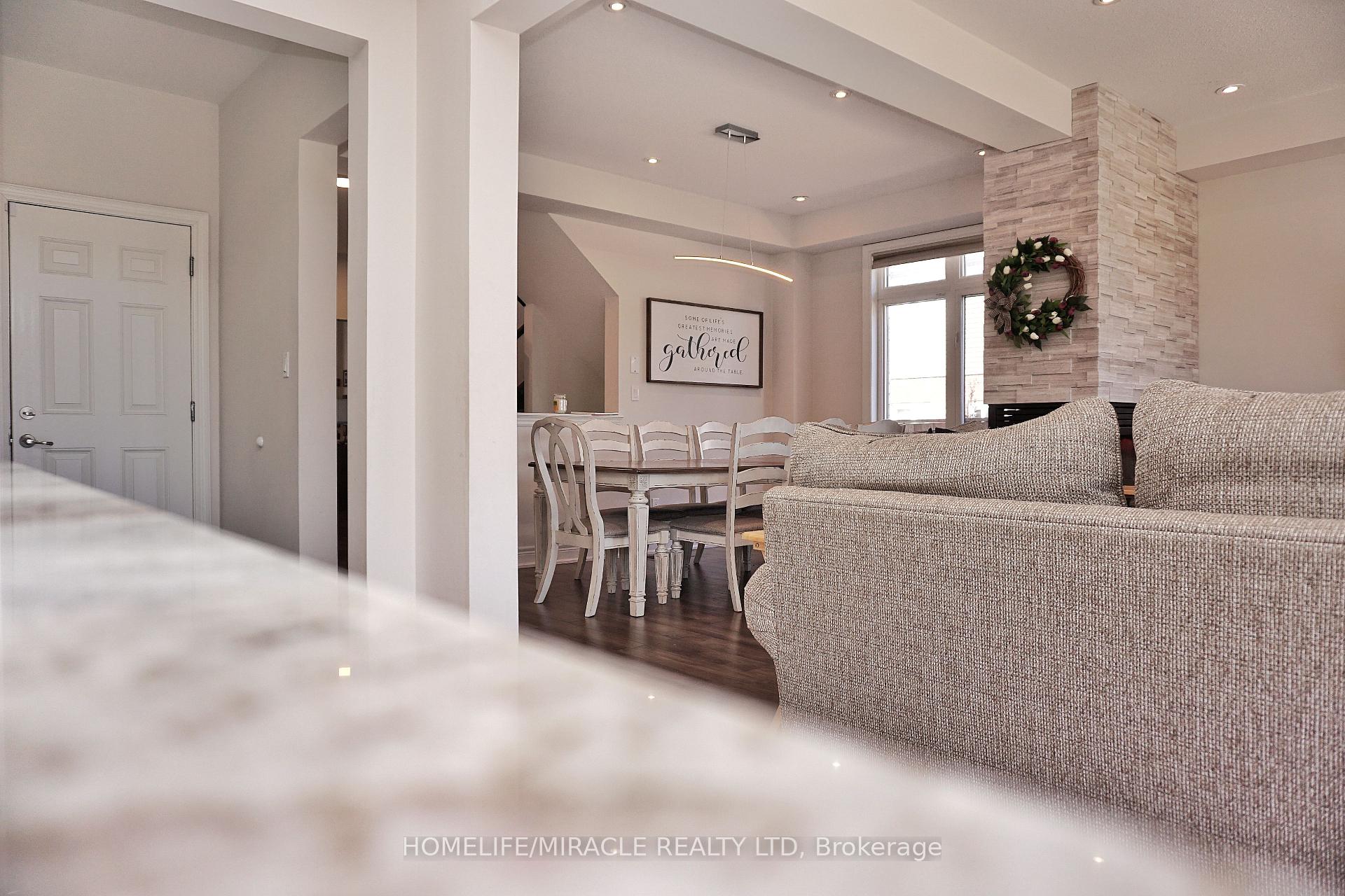 Photo 24 of 117 Eaglecrest Street, Kitchener — HOMEH