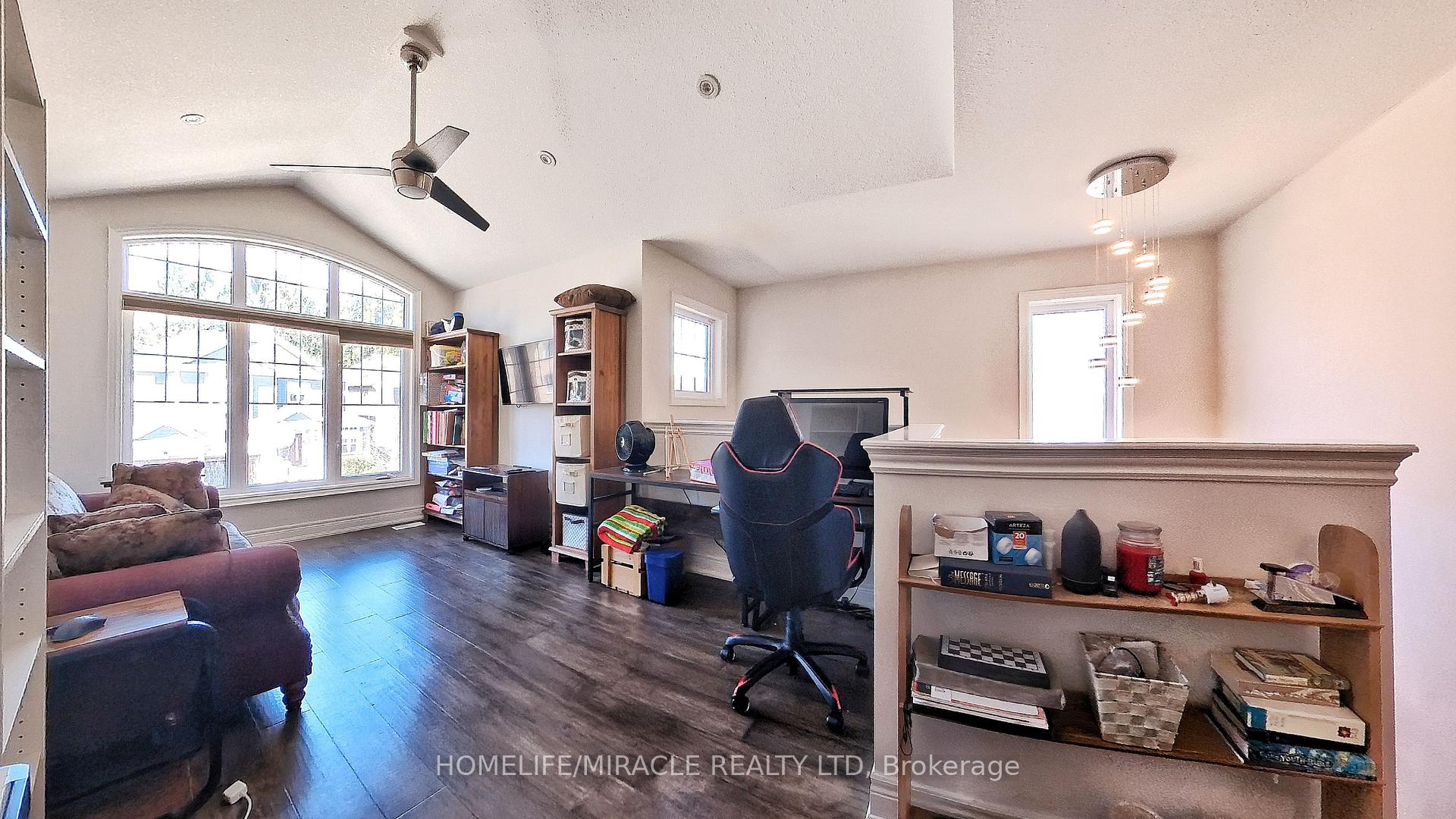Photo 37 of 117 Eaglecrest Street, Kitchener — HOMEH