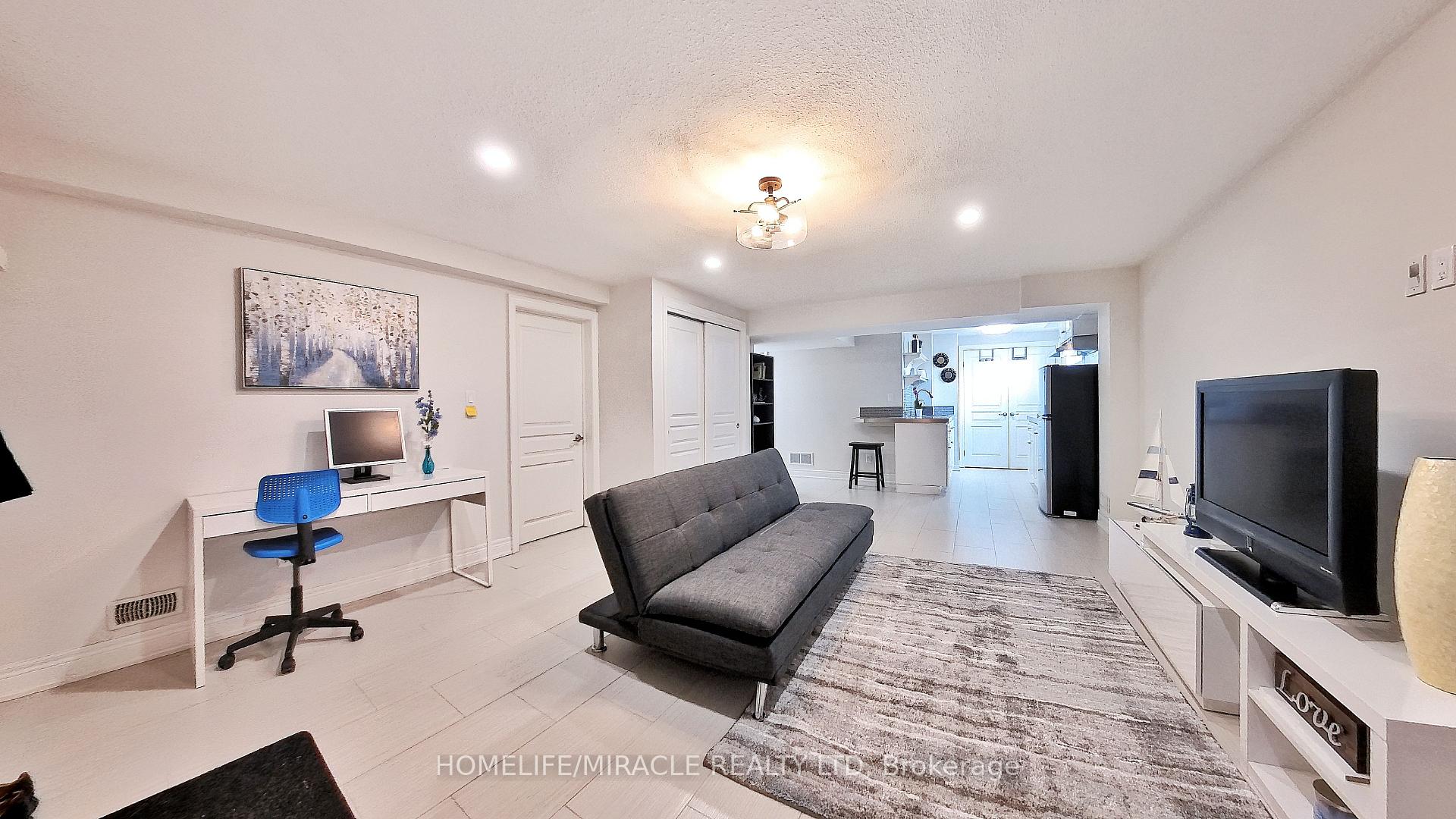 Photo 38 of 117 Eaglecrest Street, Kitchener — HOMEH