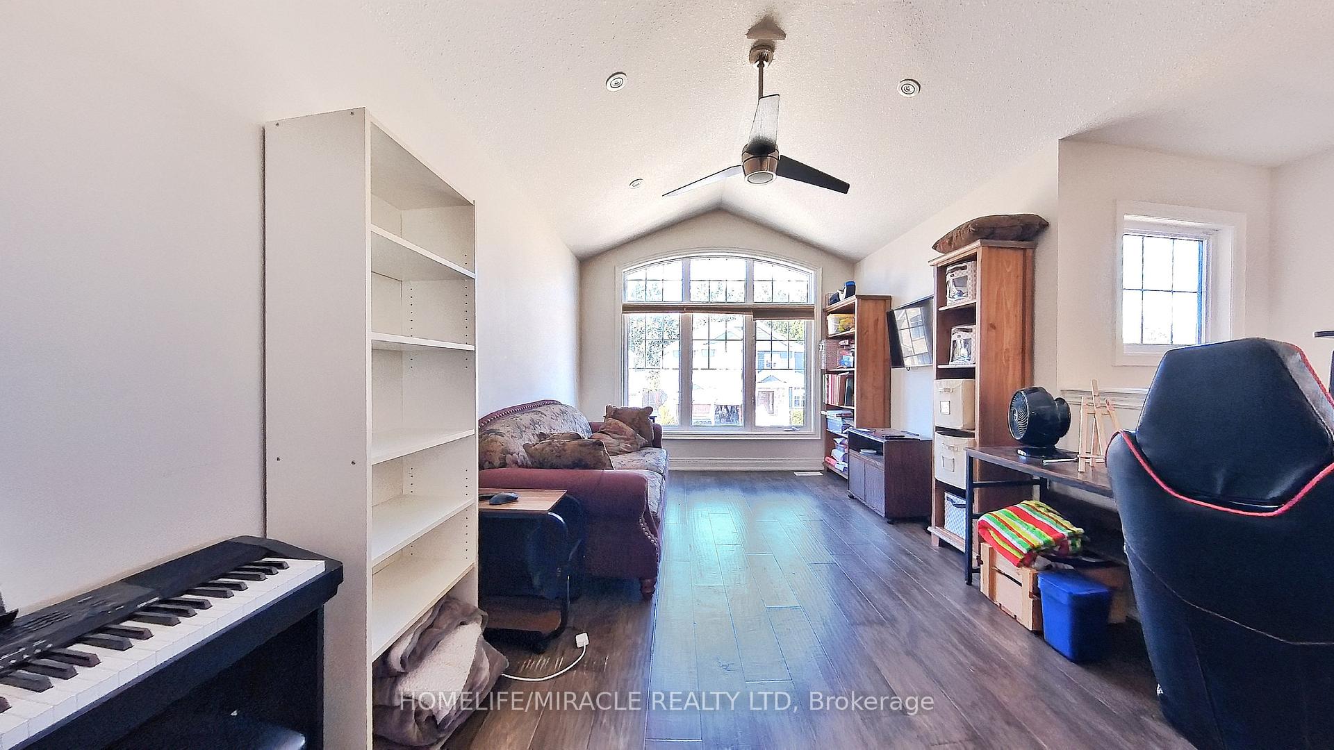 Photo 39 of 117 Eaglecrest Street, Kitchener — HOMEH