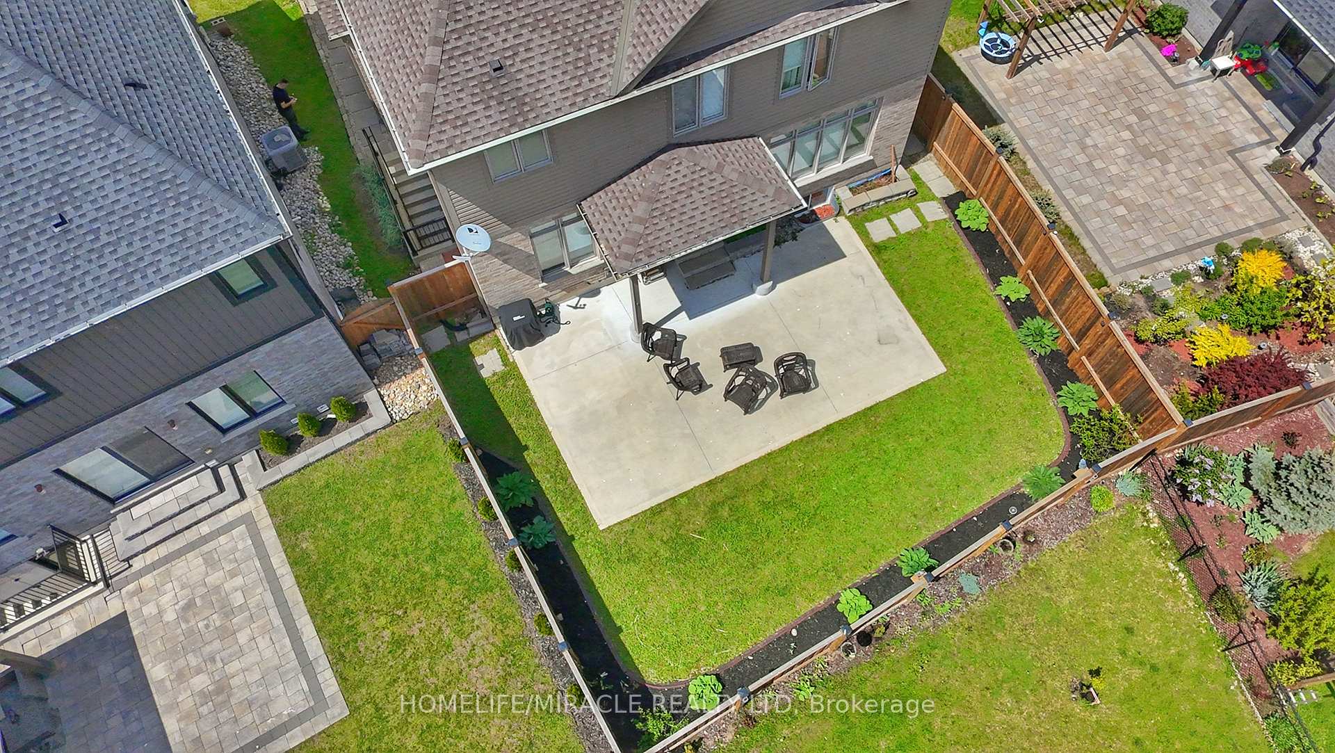 Photo 50 of 117 Eaglecrest Street, Kitchener — HOMEH