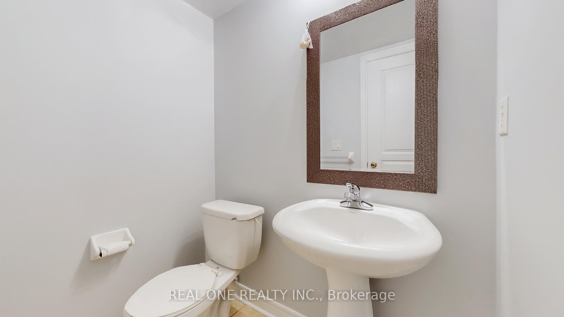 Photo 16 of 10 Willow Landing, Markham, Greensborough — HOMEH