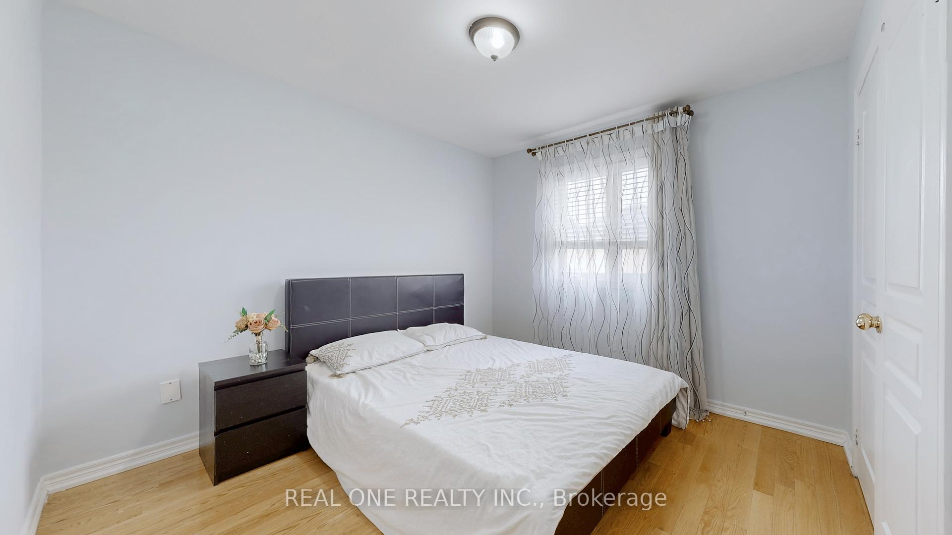 Photo 24 of 10 Willow Landing, Markham, Greensborough — HOMEH