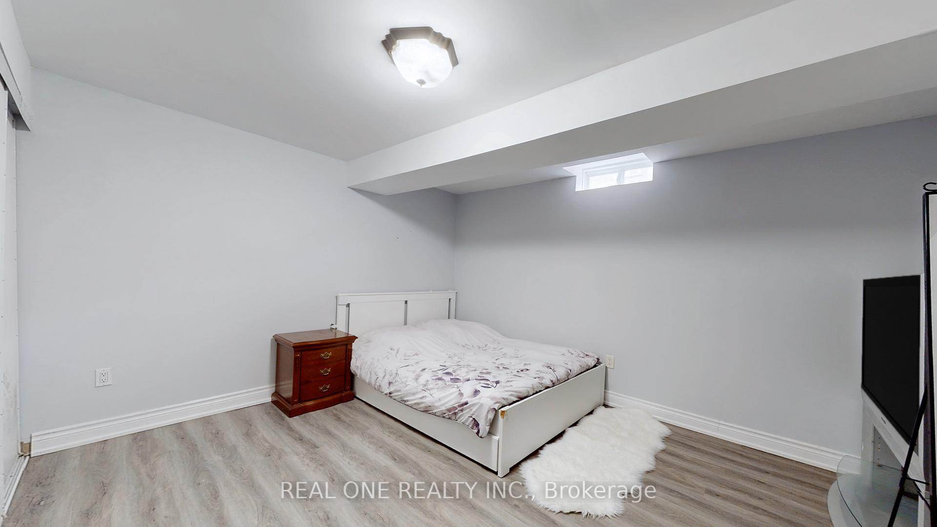 Photo 35 of 10 Willow Landing, Markham, Greensborough — HOMEH