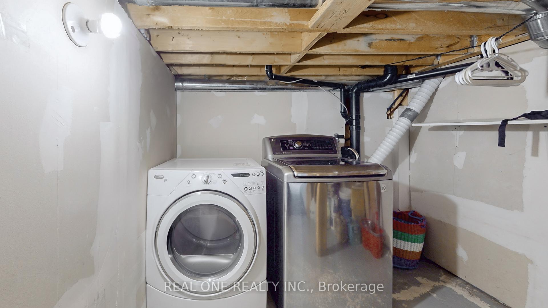 Photo 39 of 10 Willow Landing, Markham, Greensborough — HOMEH