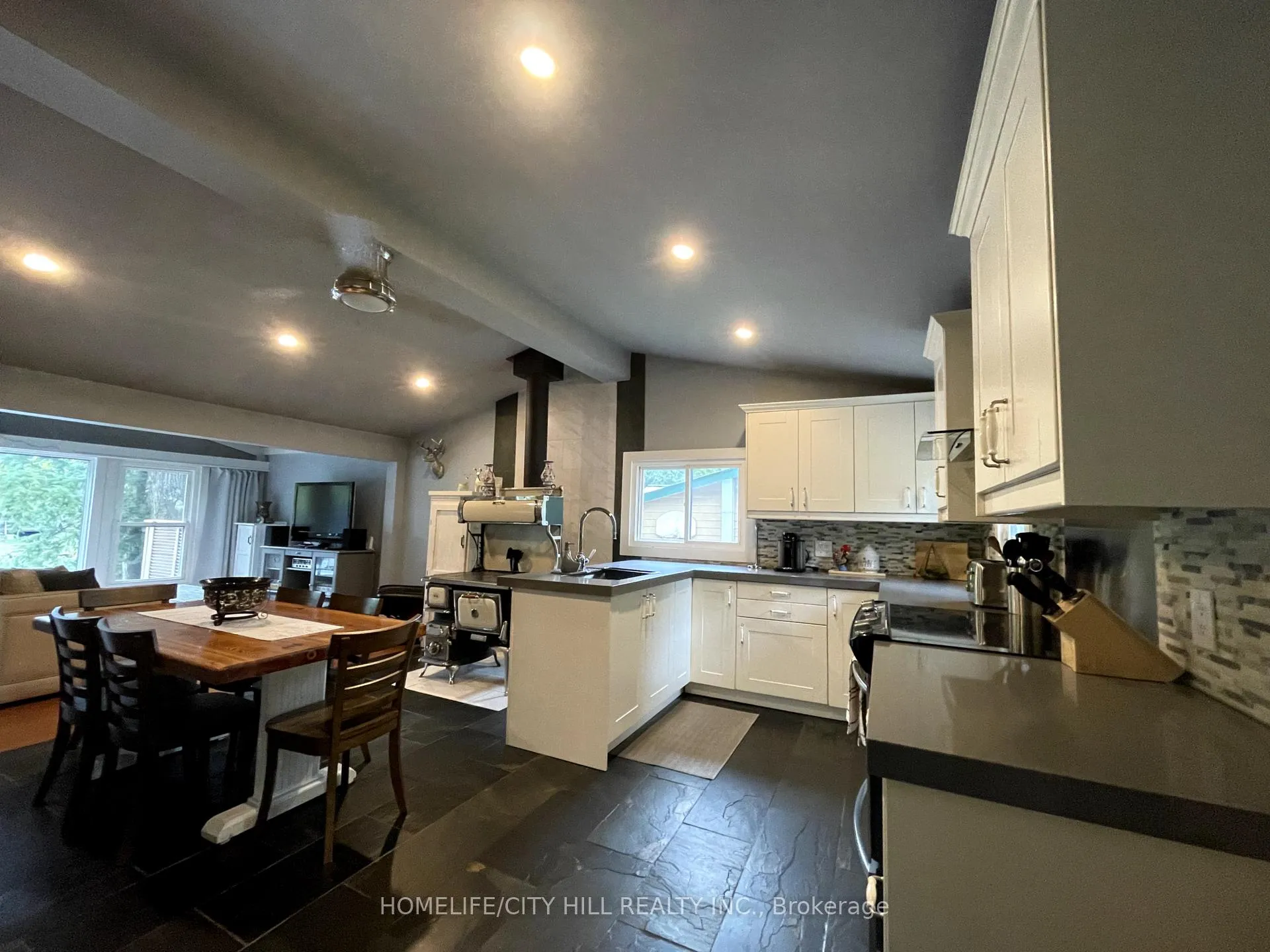 Photo 27 of 1032 Moore Lake Estates Road, Minden Hills, Lutterworth — HOMEH