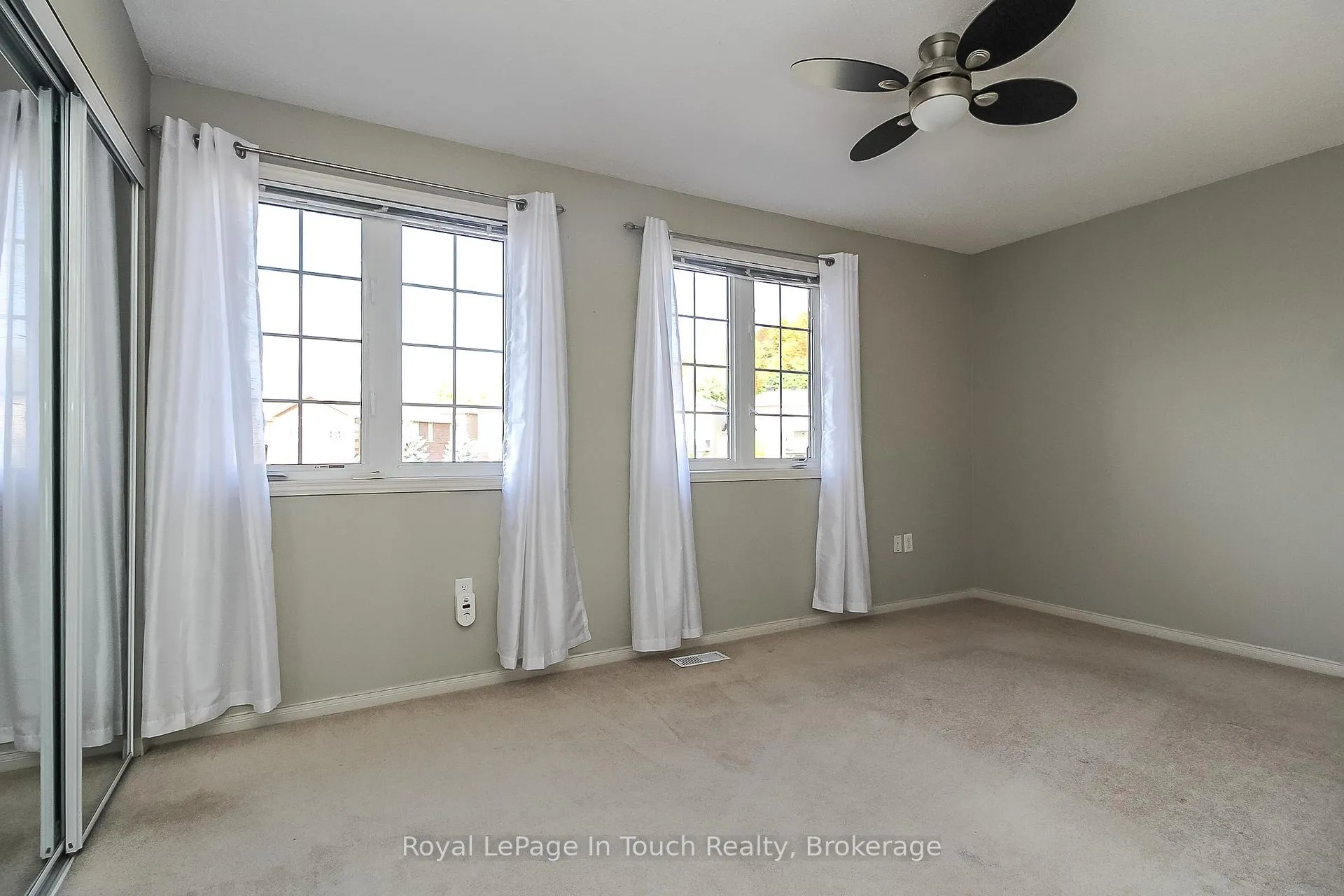 Photo 20 of 126 Southwinds Crescent, Midland — HOMEH