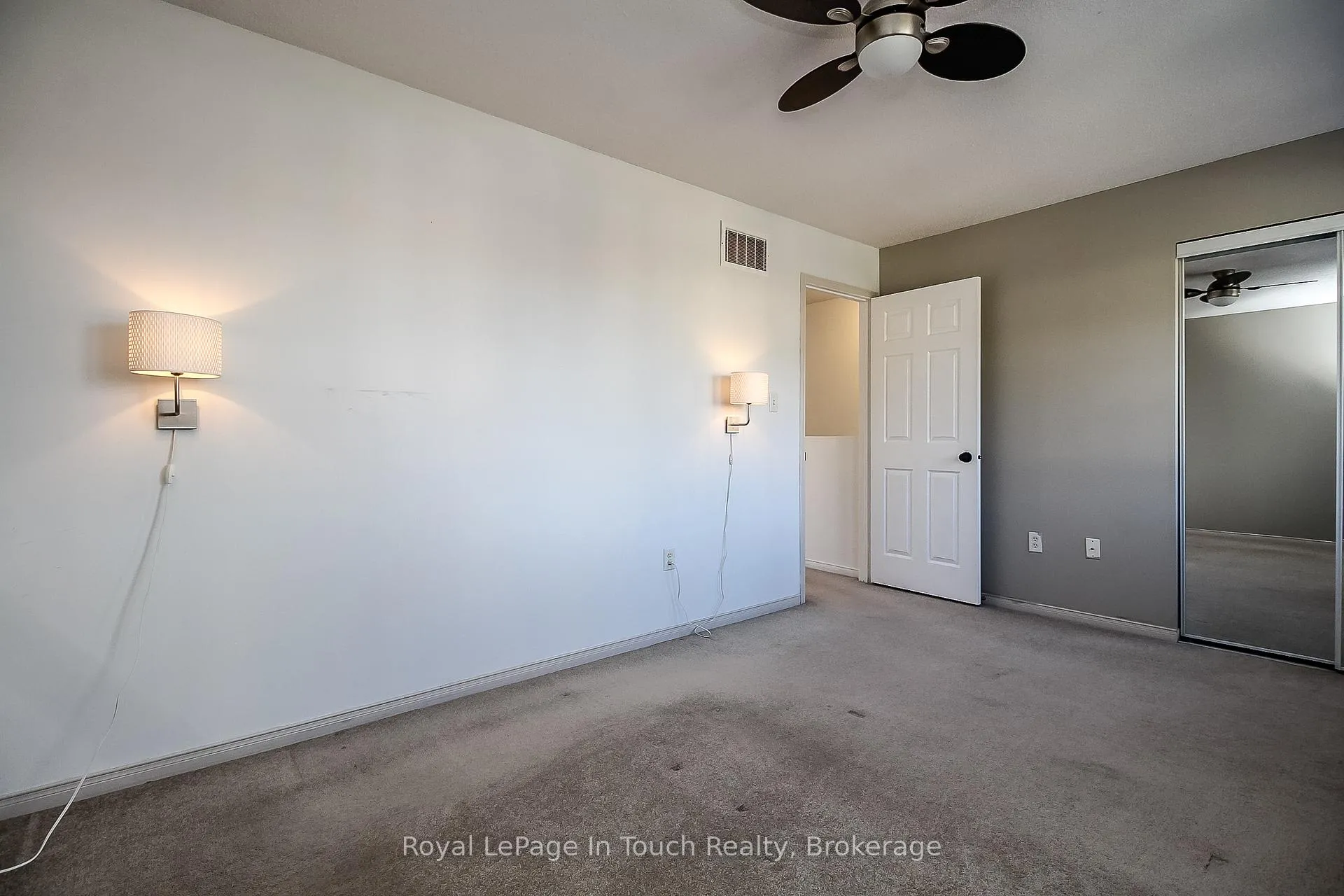 Photo 21 of 126 Southwinds Crescent, Midland — HOMEH