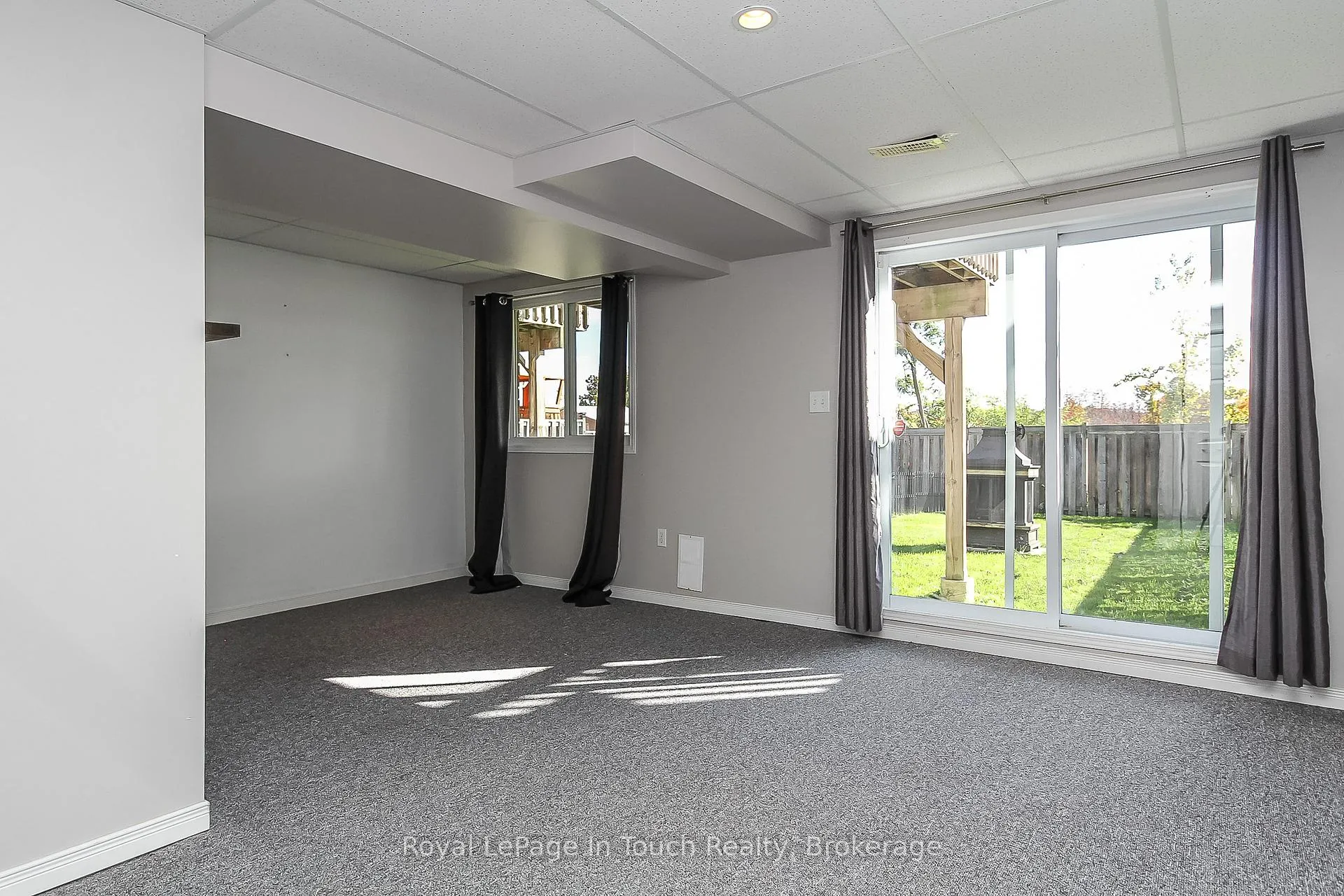 Photo 27 of 126 Southwinds Crescent, Midland — HOMEH