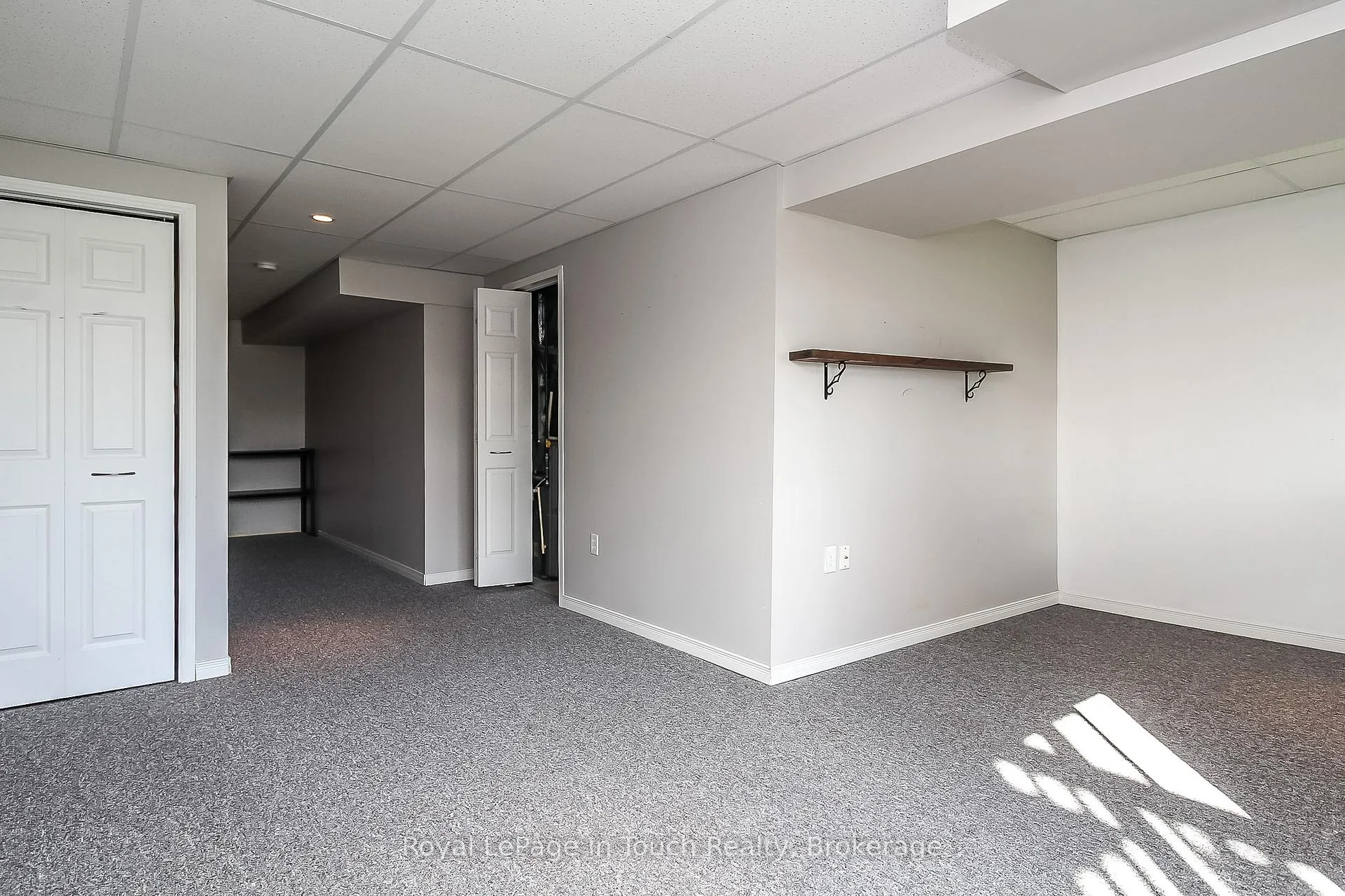 Photo 28 of 126 Southwinds Crescent, Midland — HOMEH