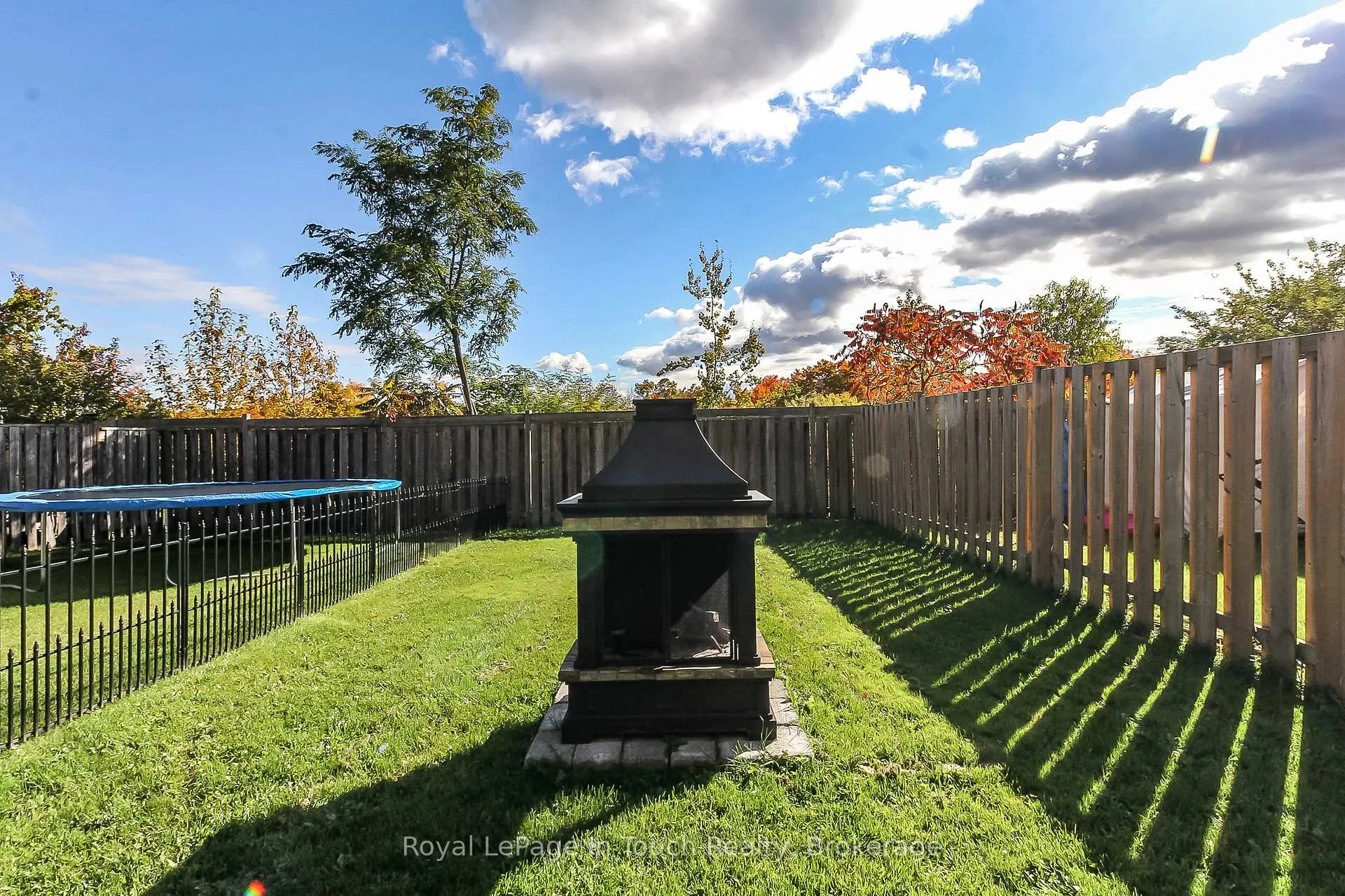 Photo 32 of 126 Southwinds Crescent, Midland — HOMEH