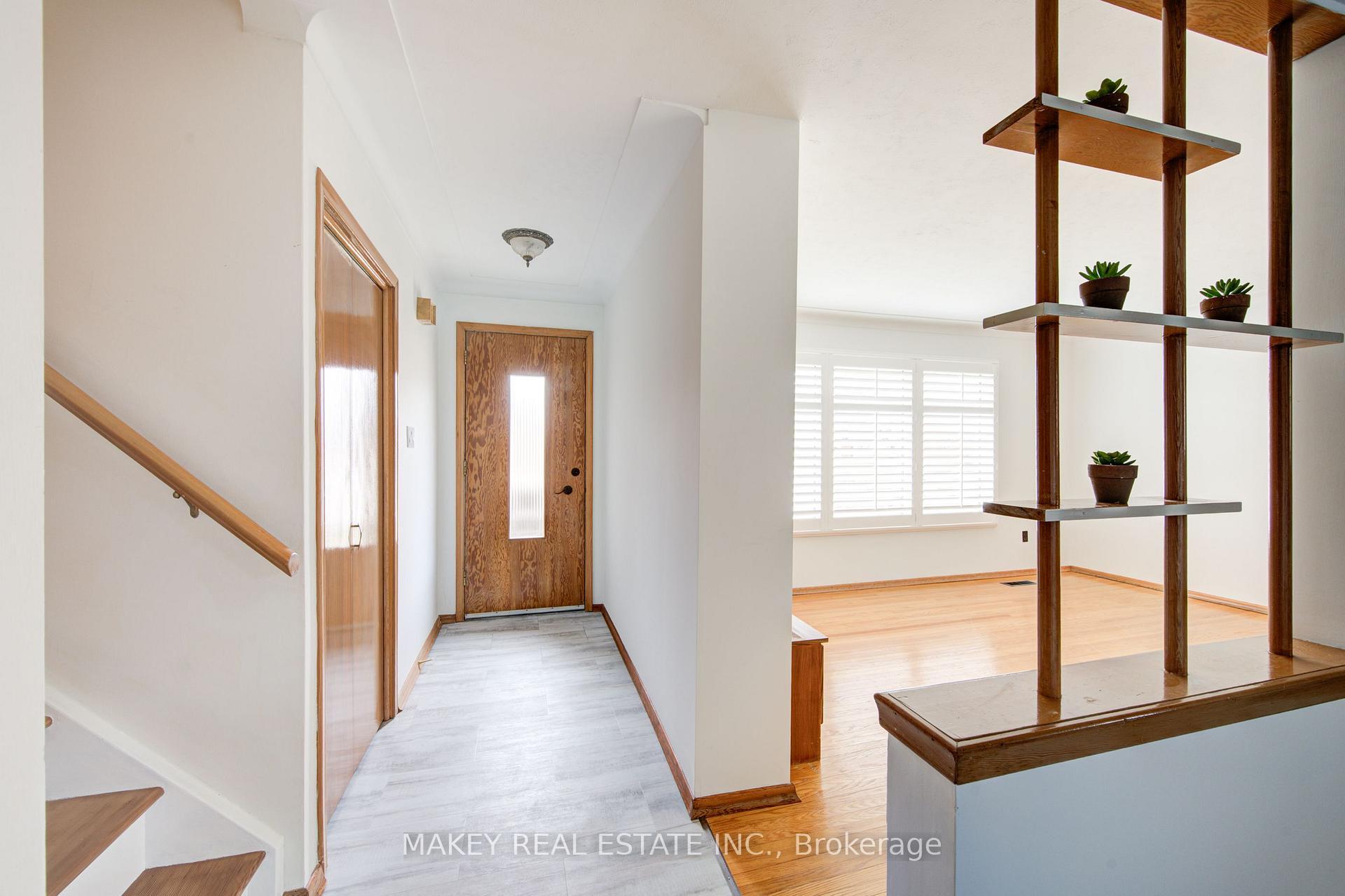 Photo 3 of 94 Harold Avenue, Kitchener — HOMEH