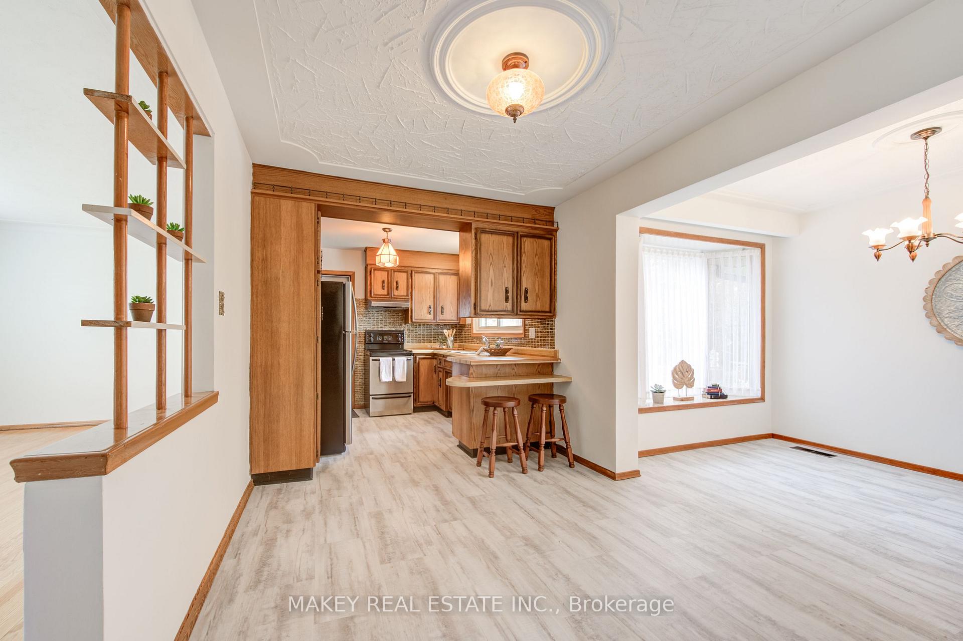 Photo 15 of 94 Harold Avenue, Kitchener — HOMEH