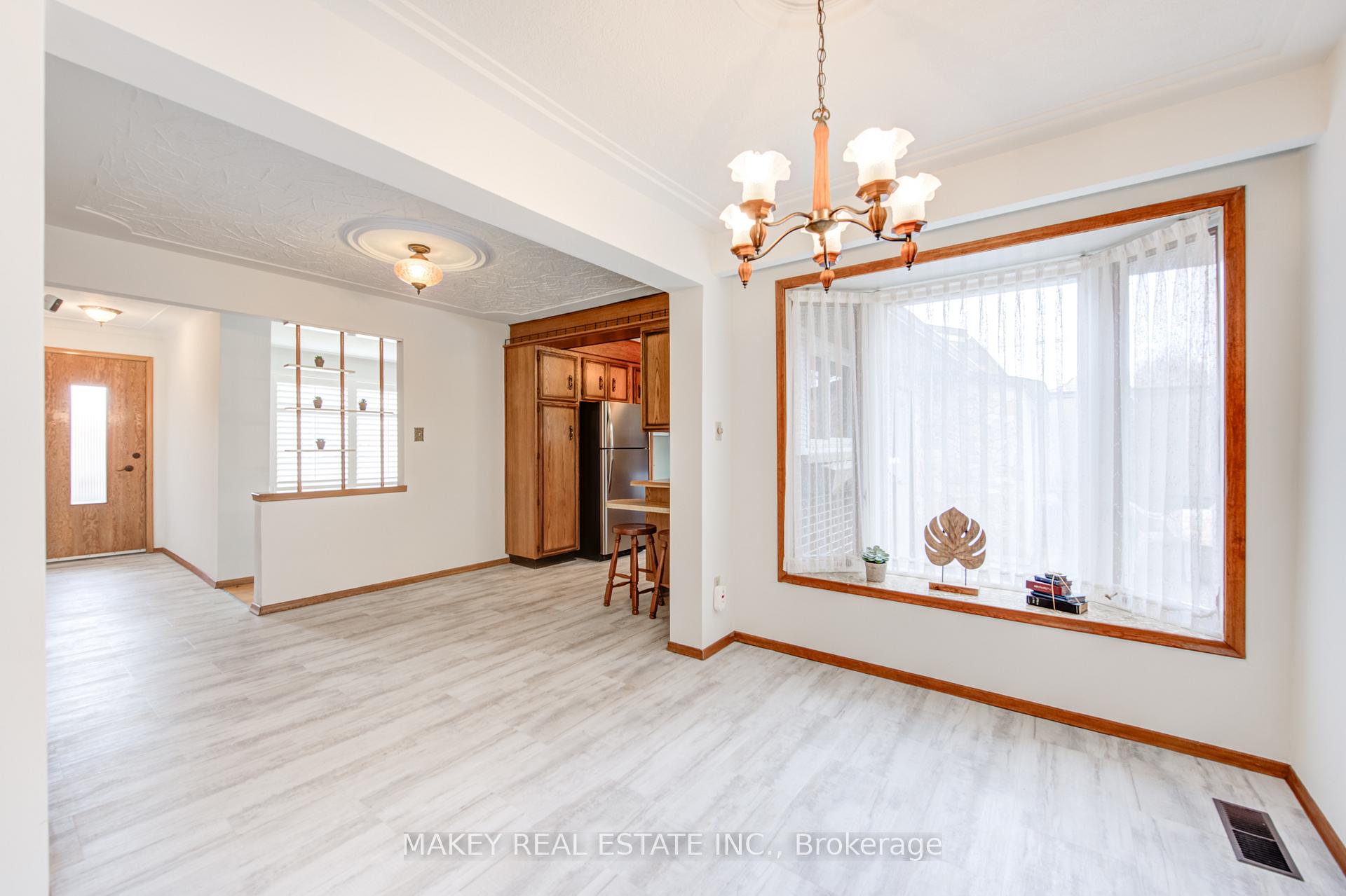 Photo 18 of 94 Harold Avenue, Kitchener — HOMEH