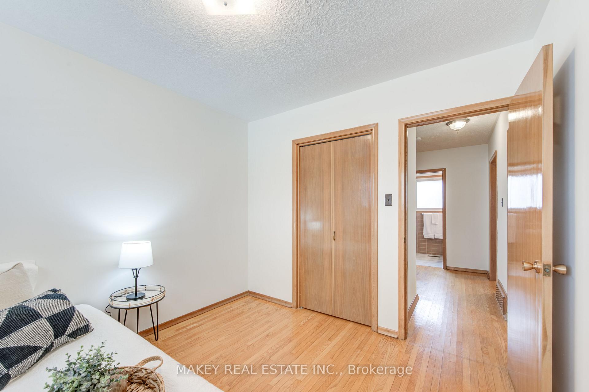 Photo 26 of 94 Harold Avenue, Kitchener — HOMEH