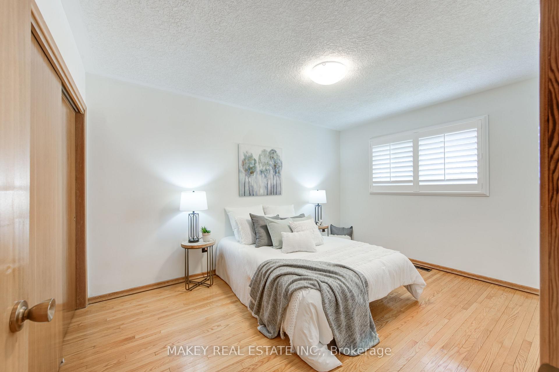 Photo 27 of 94 Harold Avenue, Kitchener — HOMEH
