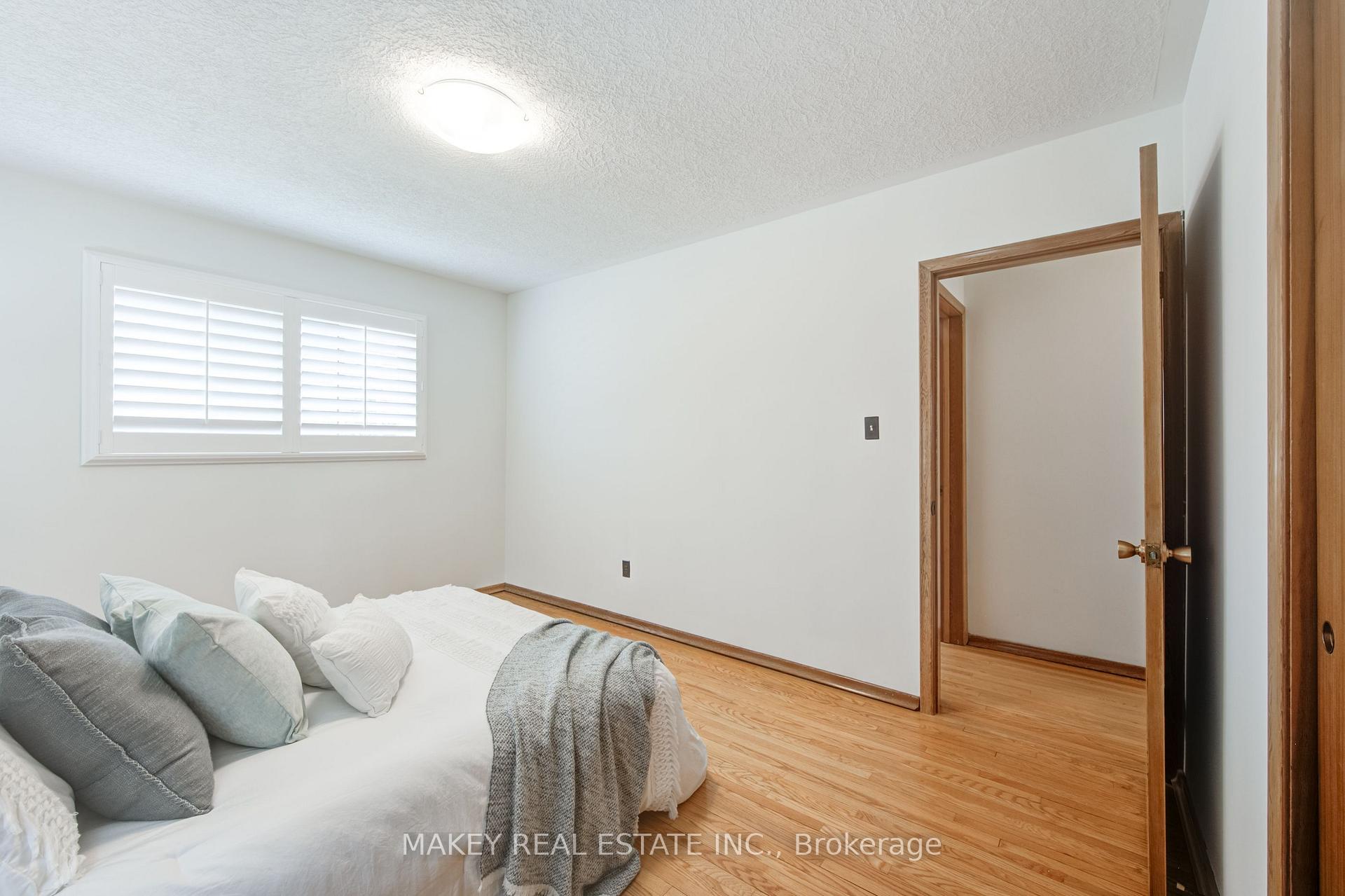 Photo 29 of 94 Harold Avenue, Kitchener — HOMEH